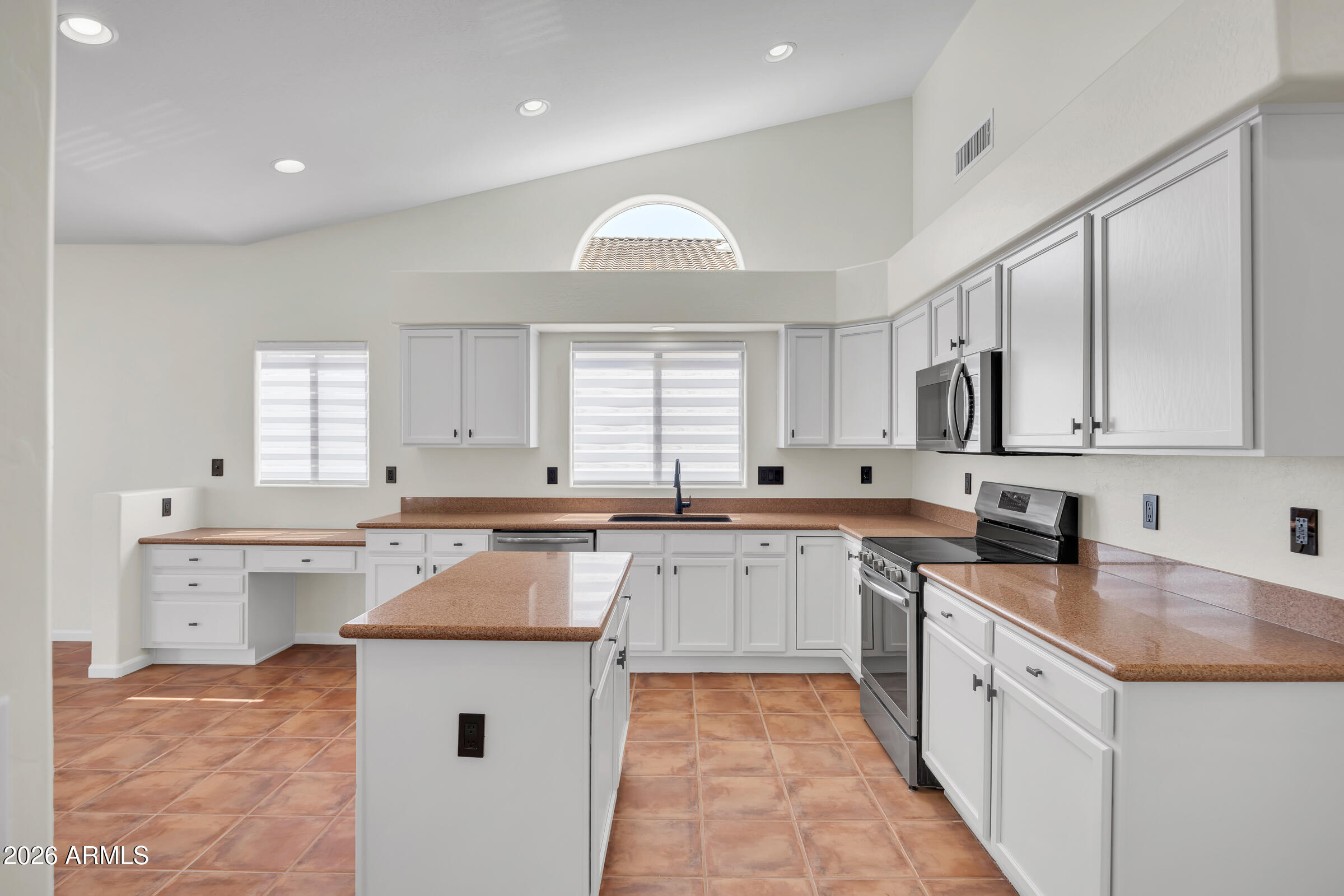 ASHLAND RANCH - Residential