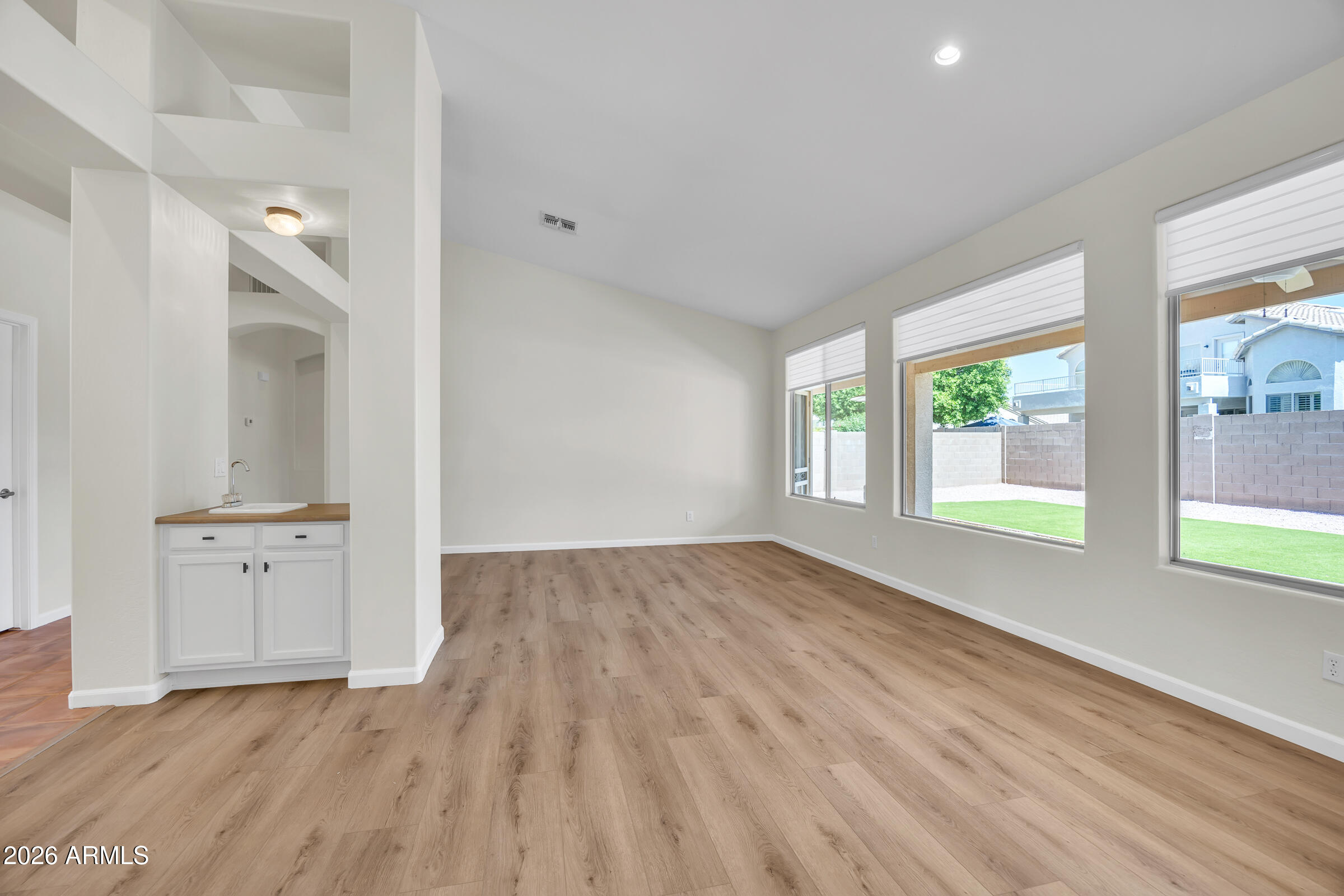 ASHLAND RANCH - Residential