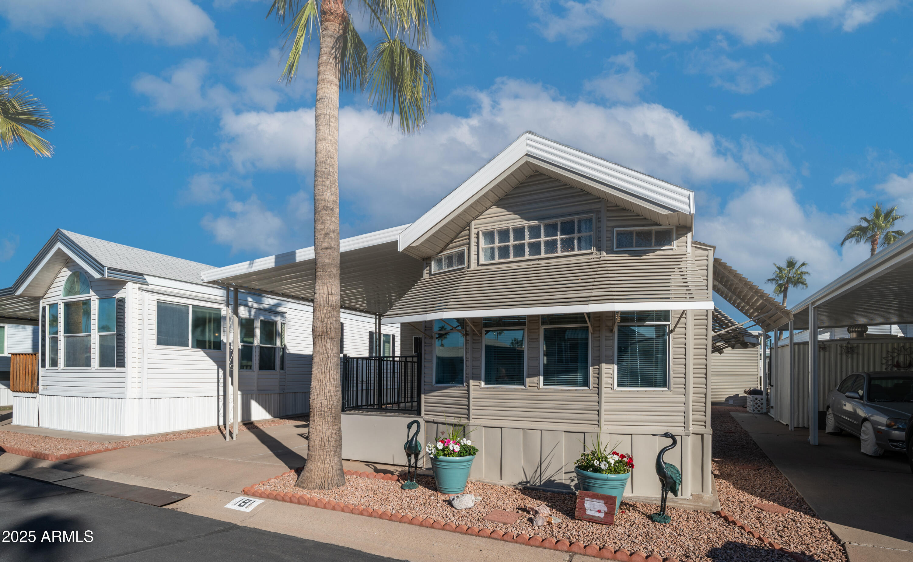 GOLDEN VISTA - Residential