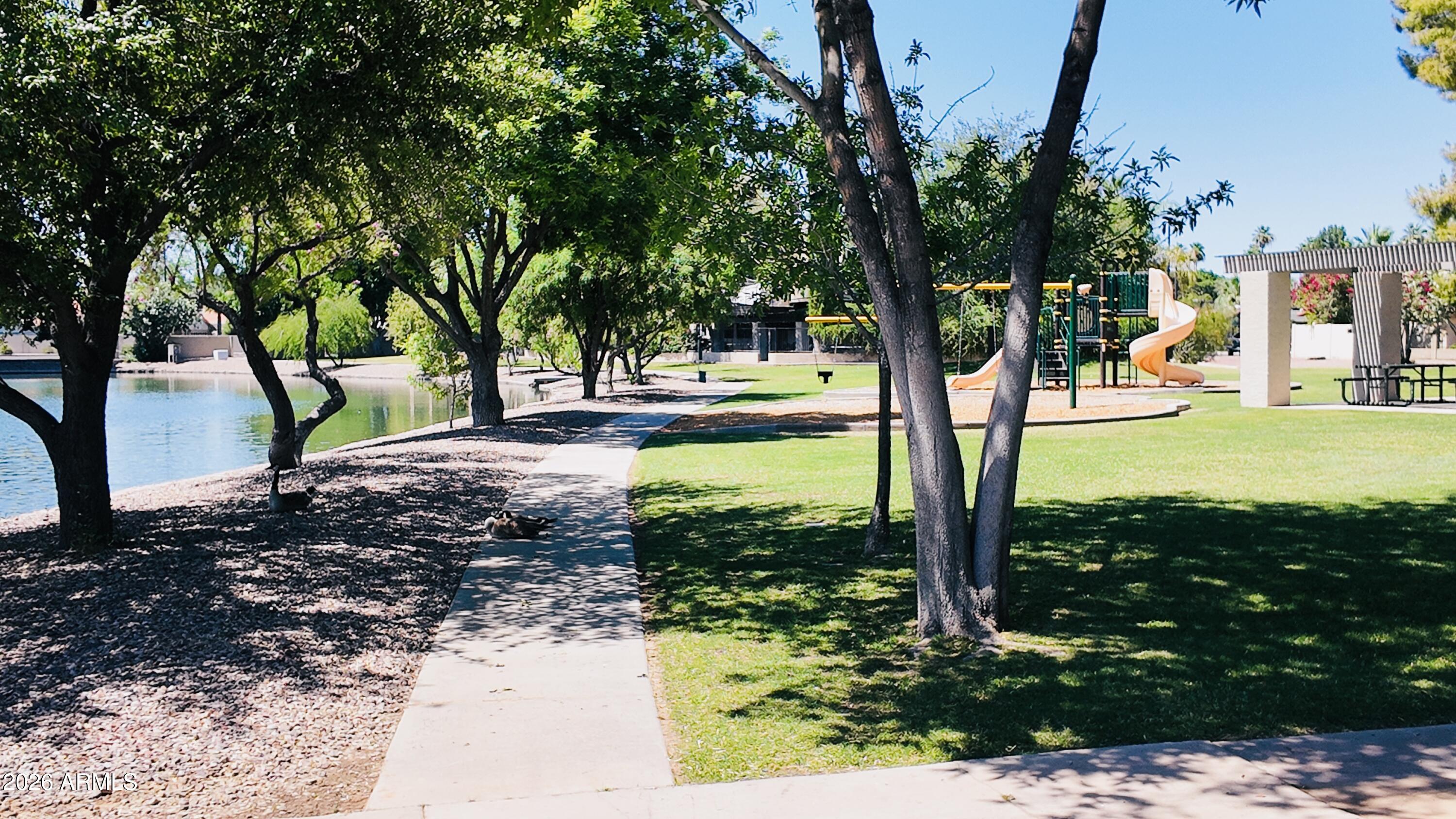 DOBSON SHORES - Residential