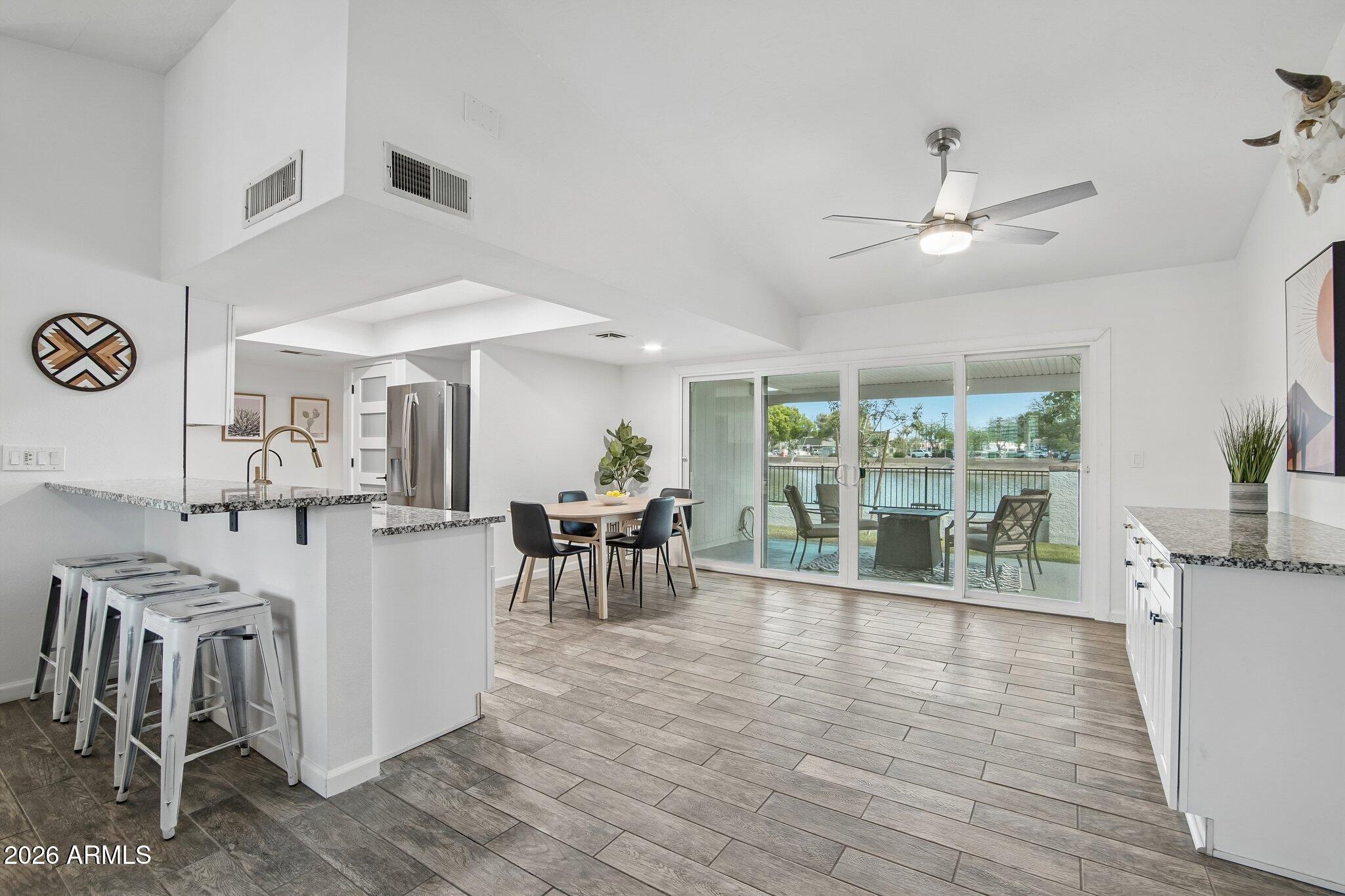 DOBSON SHORES - Residential