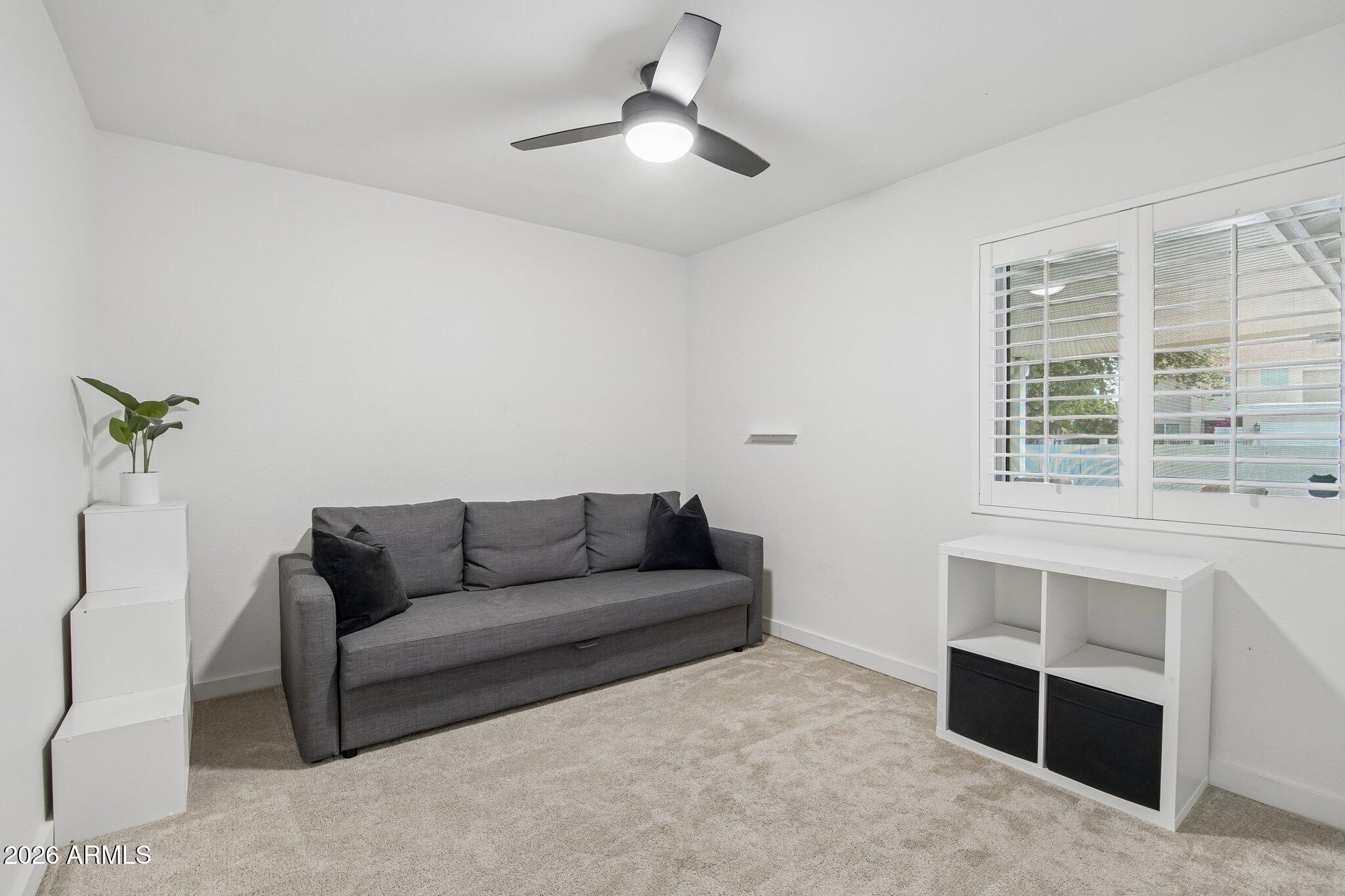 DOBSON SHORES - Residential