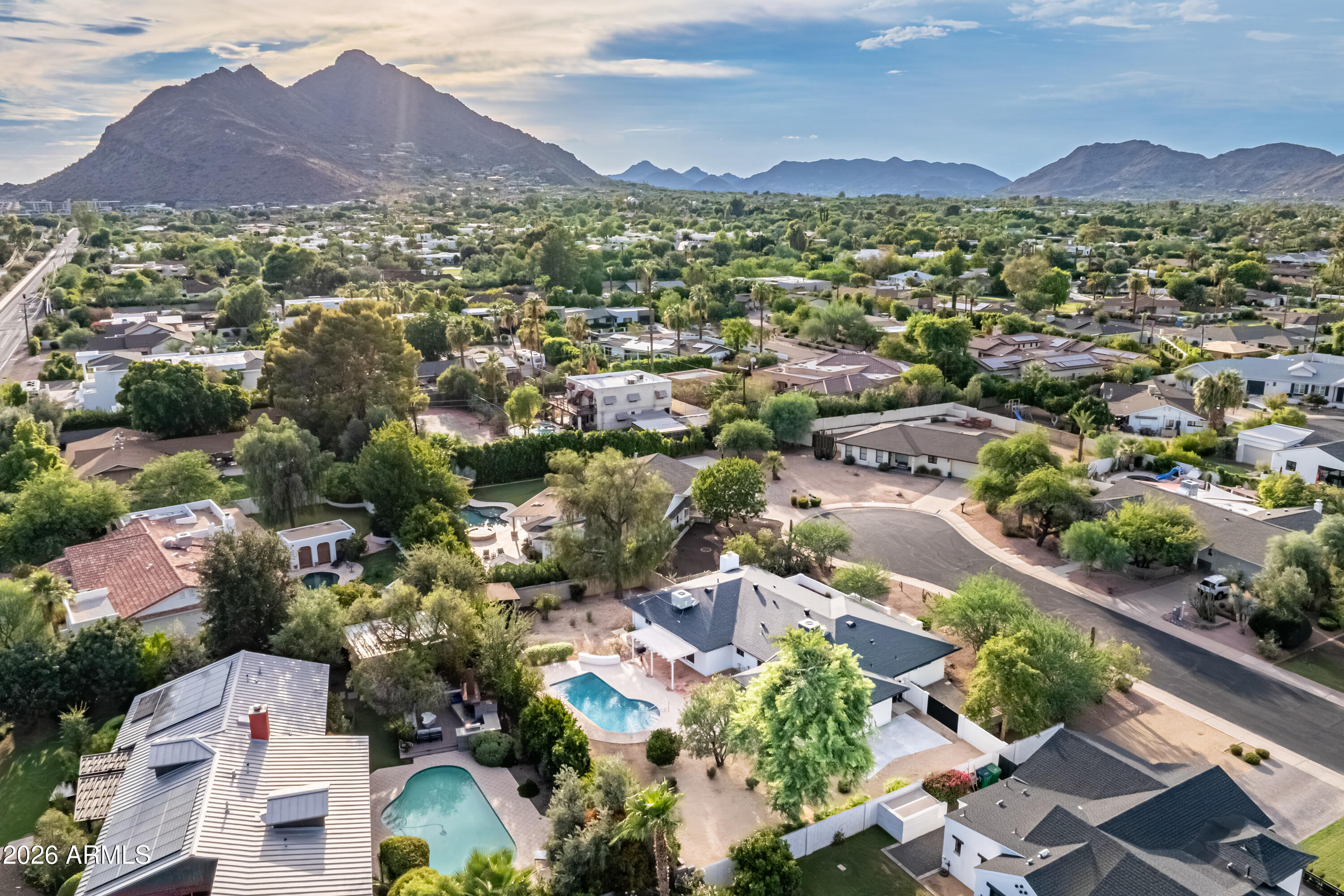 Wonderful and rare location near old town and fashion square, Camelback Mountain . Beautiful update remodel, with classy finishes and great attention to details. Real hardwood flooring. Block construction. Everything completely new on over 14000 square foot lot.
in world class location of Paradise Valley within
walking distance of Fashion Square , walking/biking paths, restaurants and old town.
NO HOA. This is the one and priced to sell.