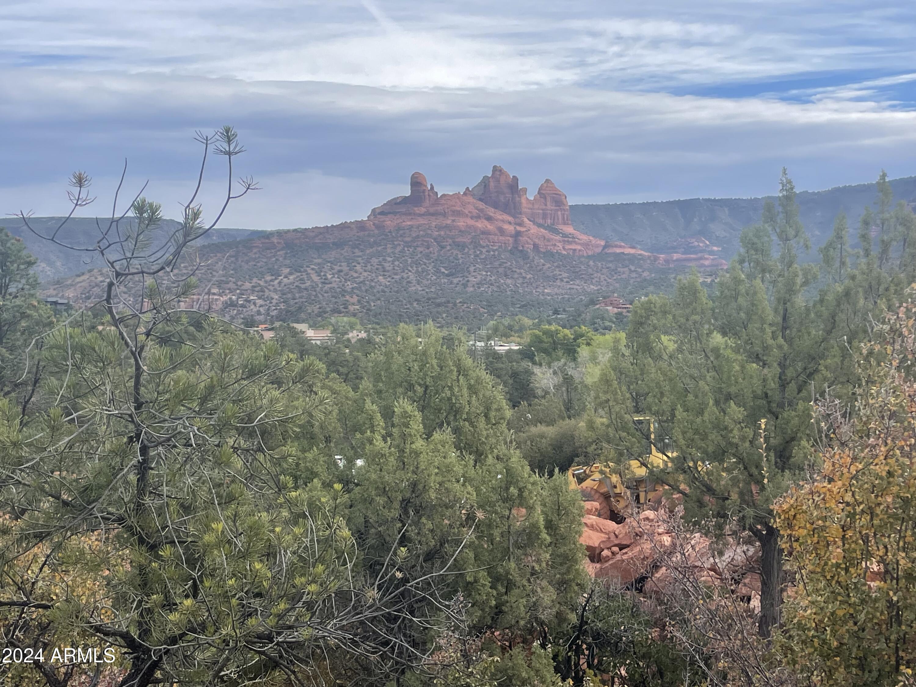 SKY RIDGE ESTATES - Land