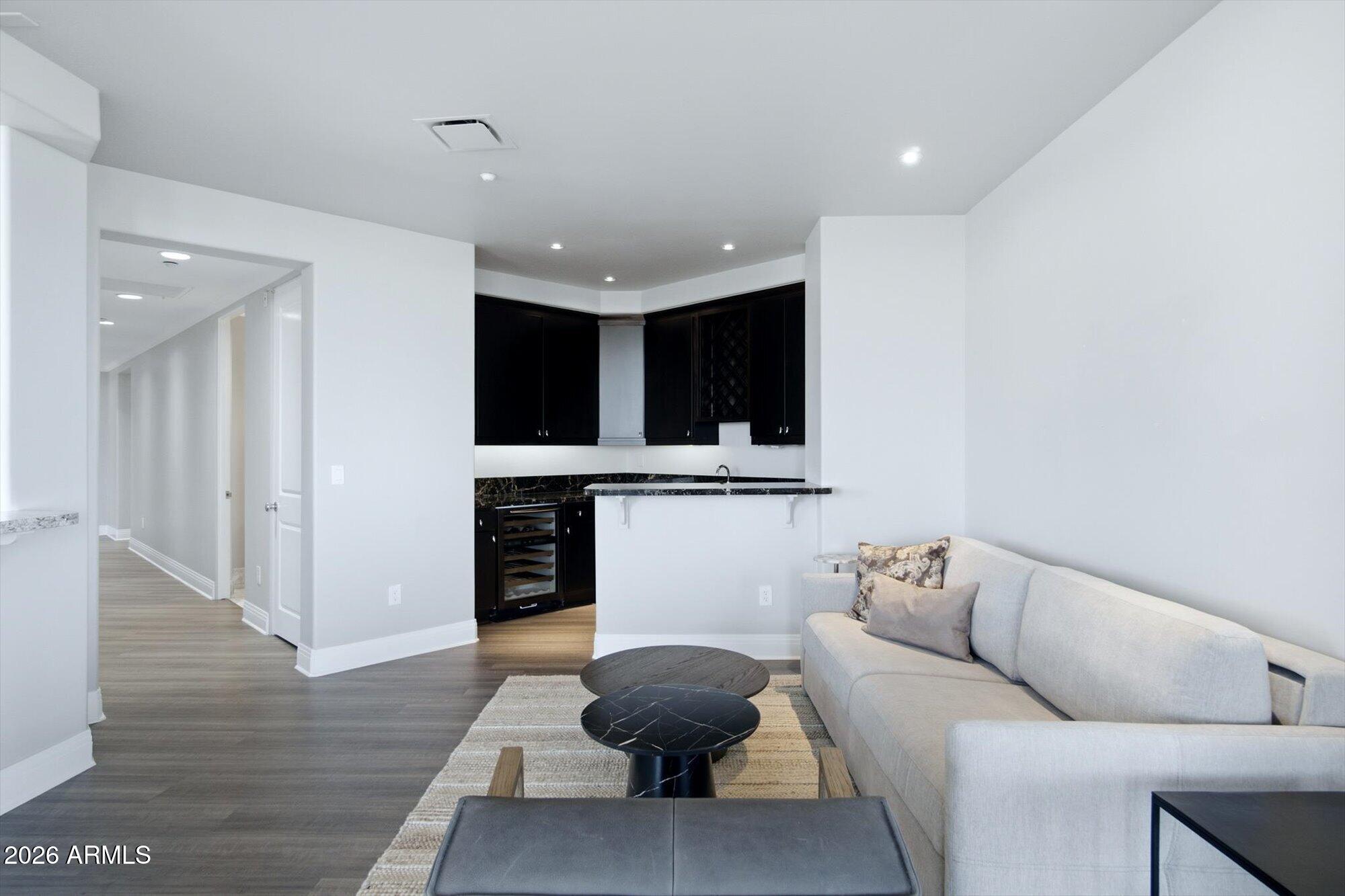LANDMARK CONDOMINIUM 2 2ND AMD - Residential Lease