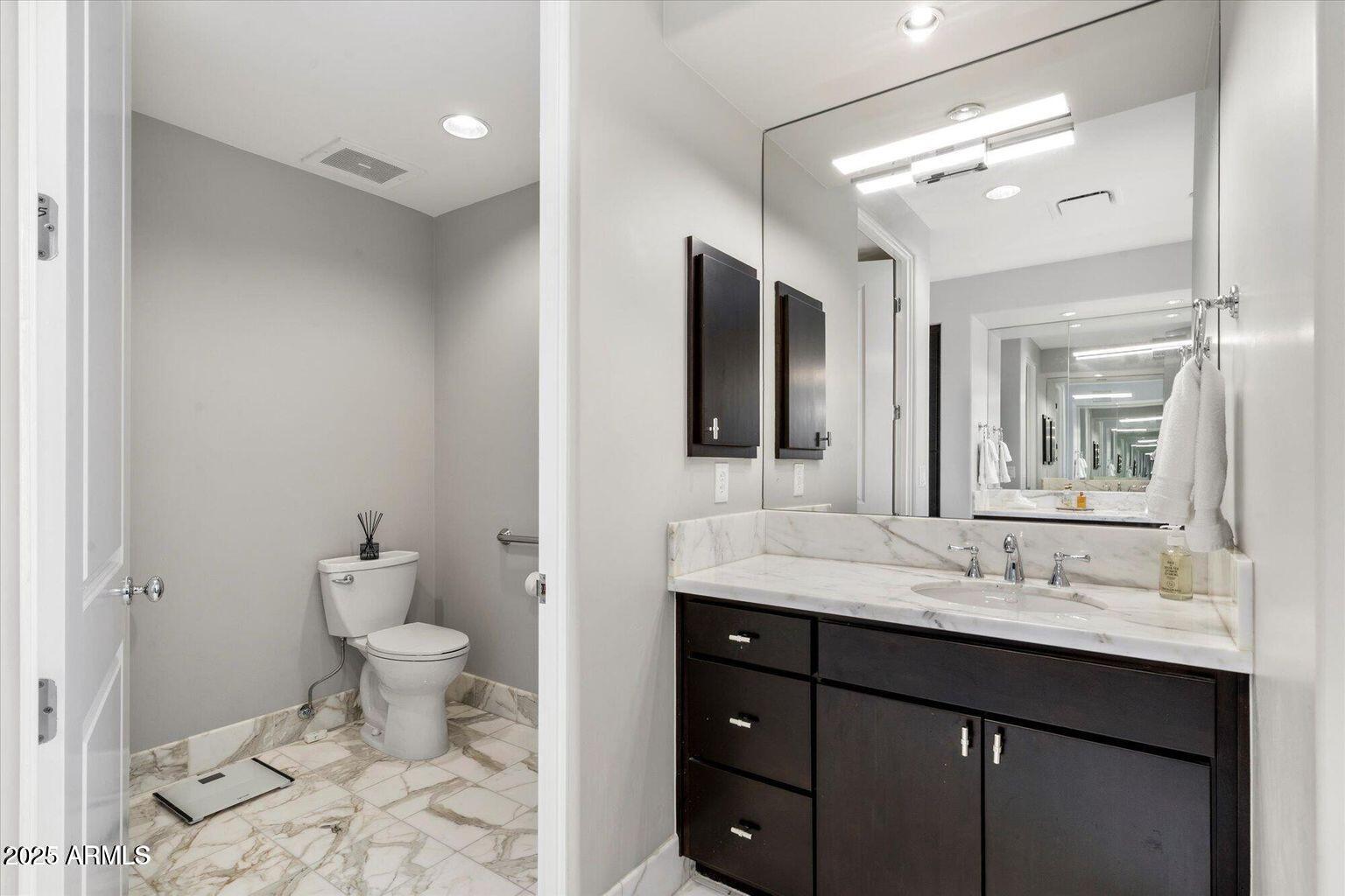 LANDMARK CONDOMINIUM 2 2ND AMD - Residential Lease