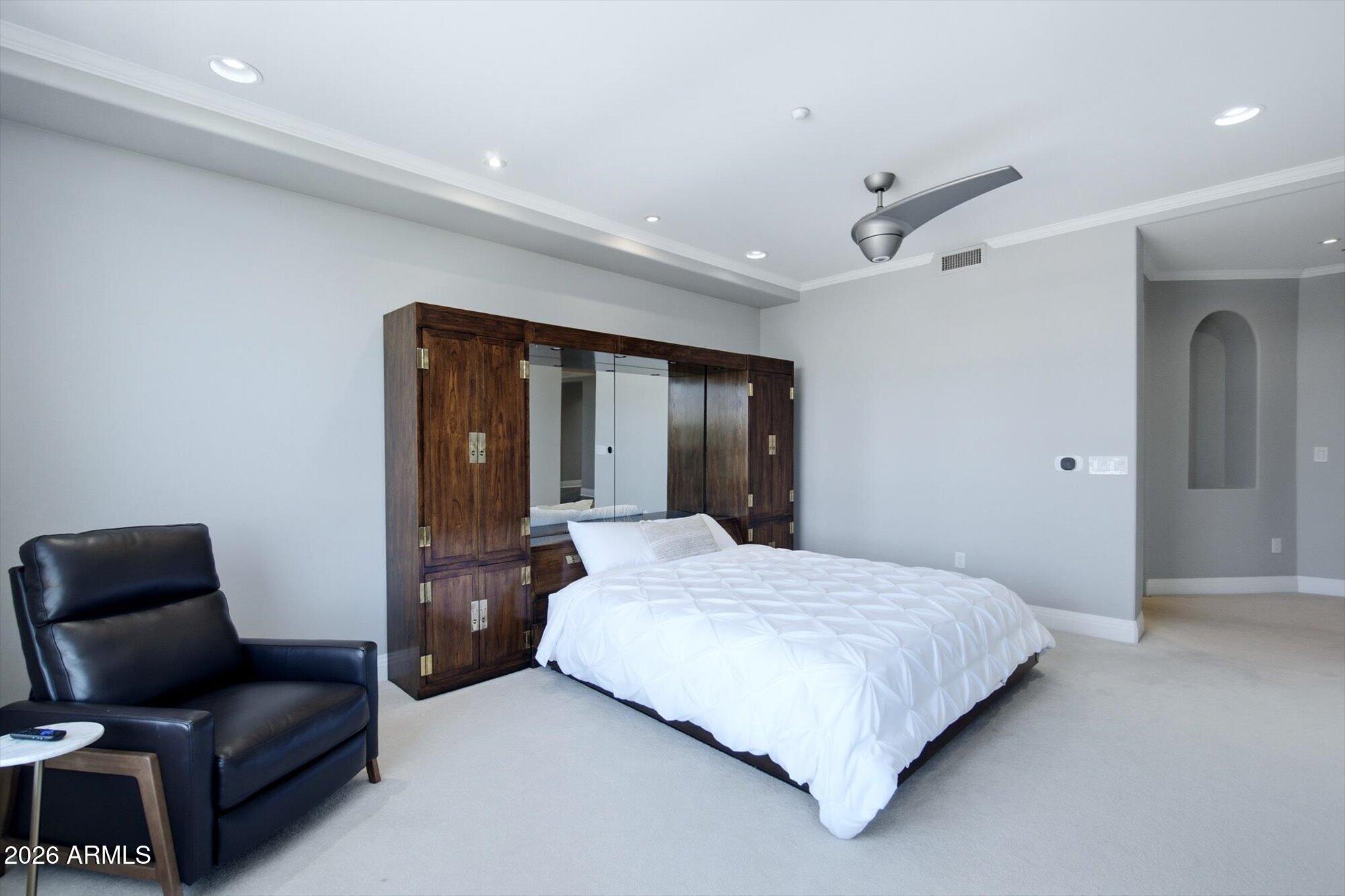 LANDMARK CONDOMINIUM 2 2ND AMD - Residential Lease