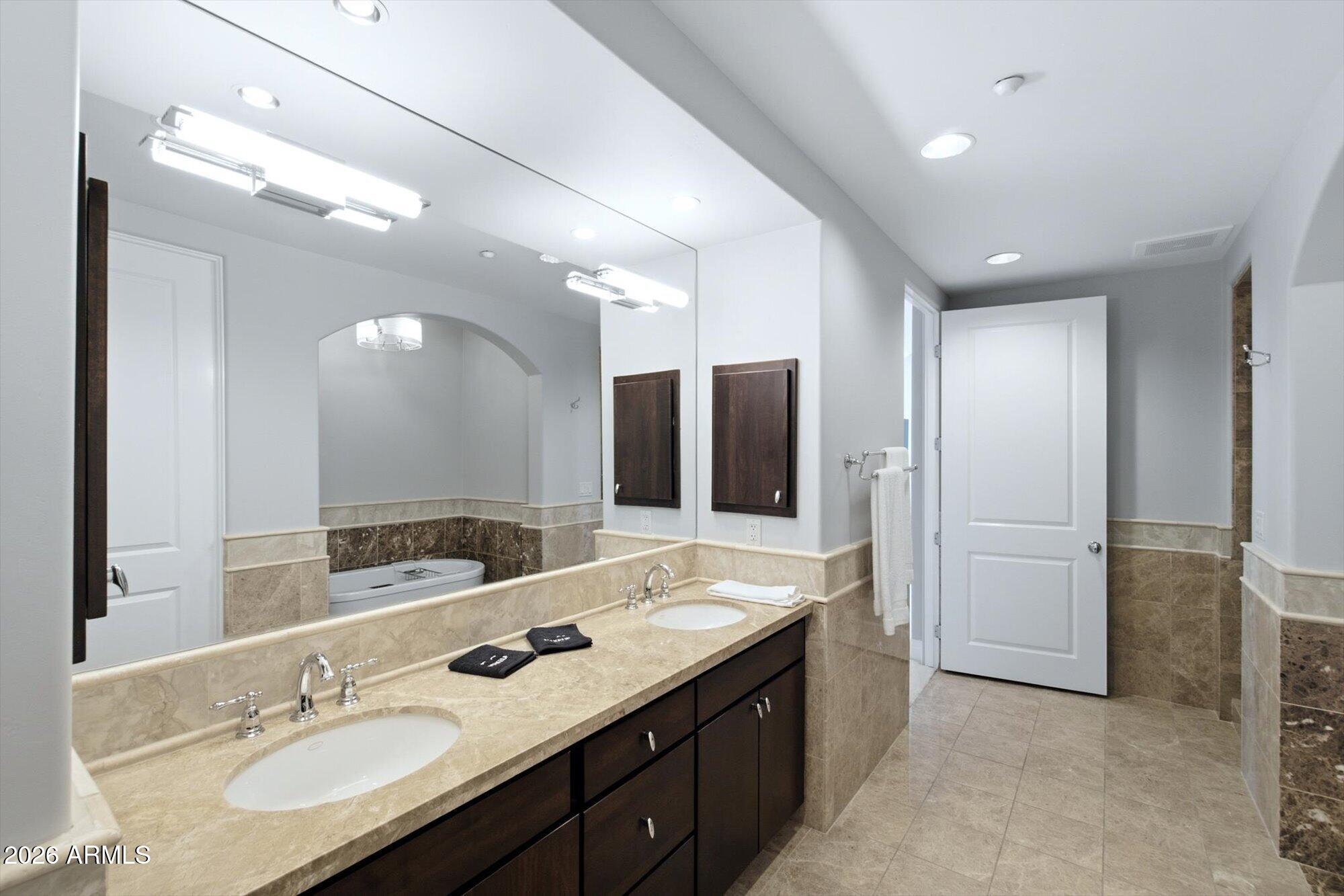 LANDMARK CONDOMINIUM 2 2ND AMD - Residential Lease