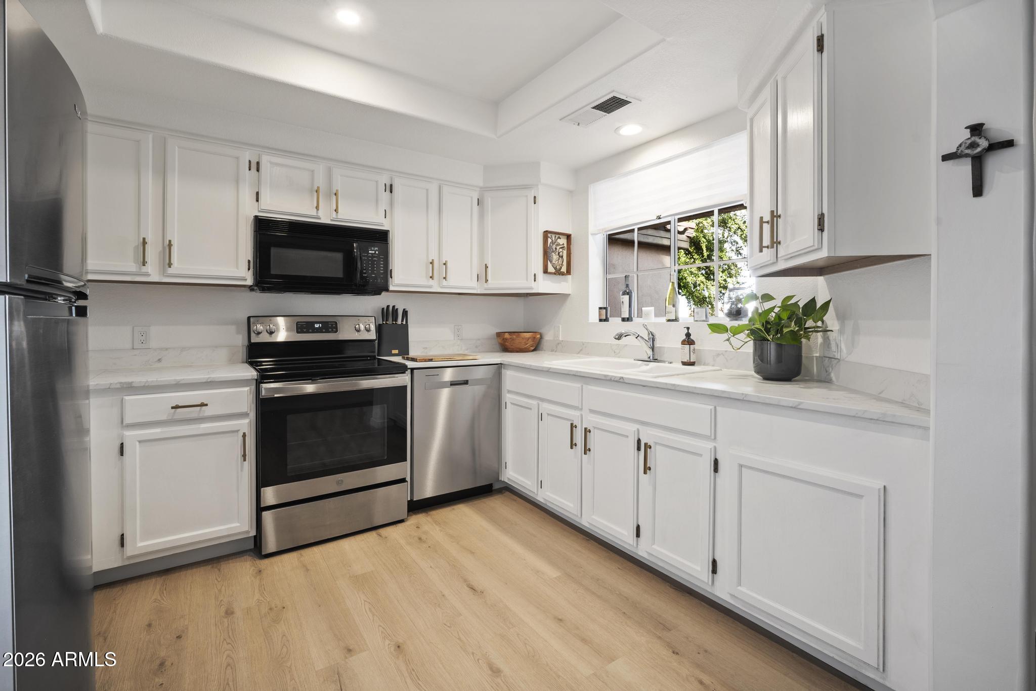 CASABELLA CONDOMINIUMS - Residential