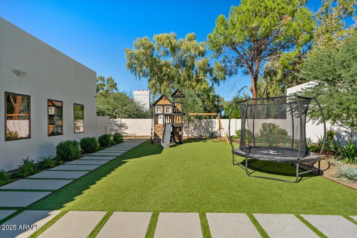 STONERIDGE ESTATES 3 - Residential