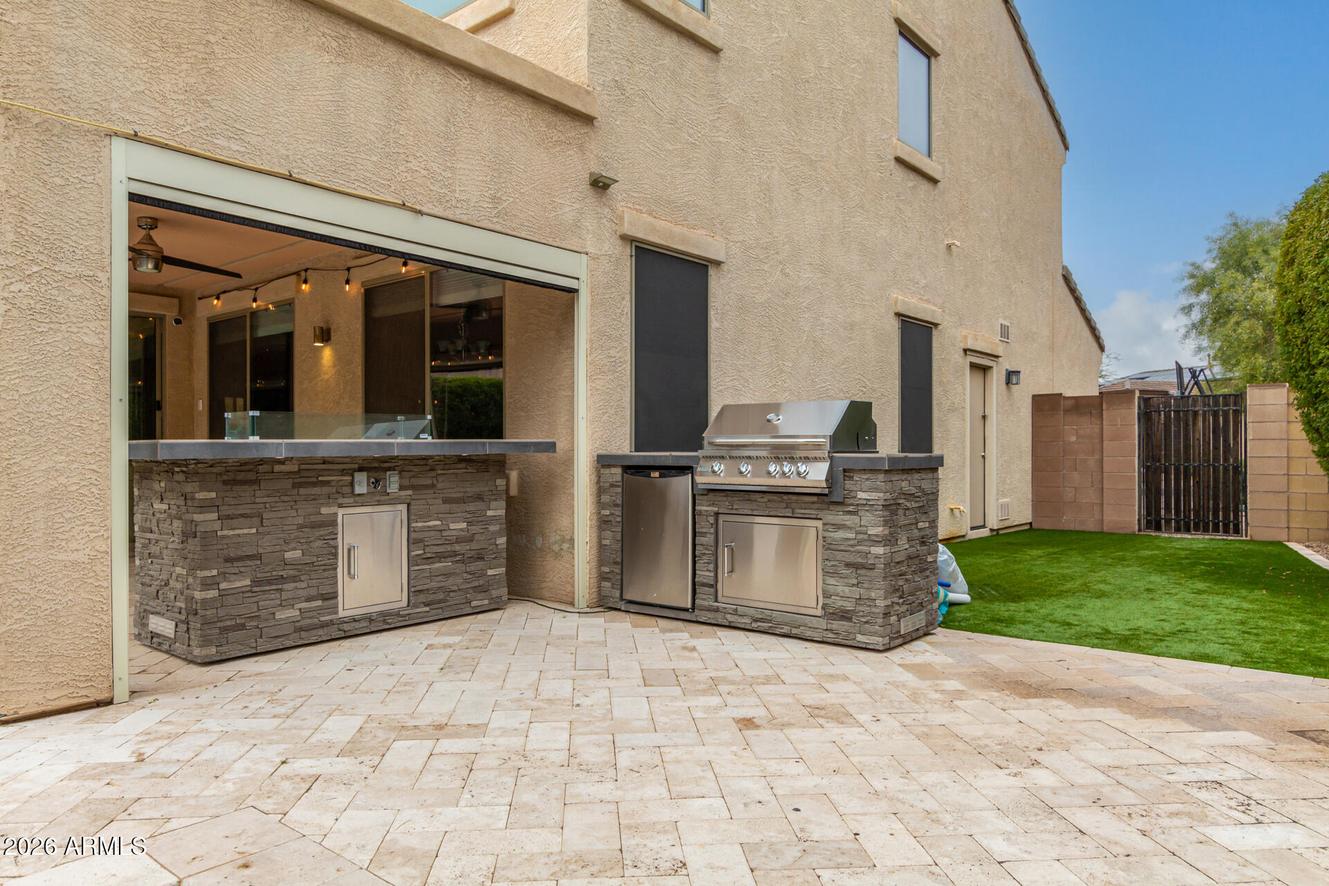 DESERT RIDGE SUPER BLOCK 7 NORTH PARCEL 6 7 8 REPL - Residential