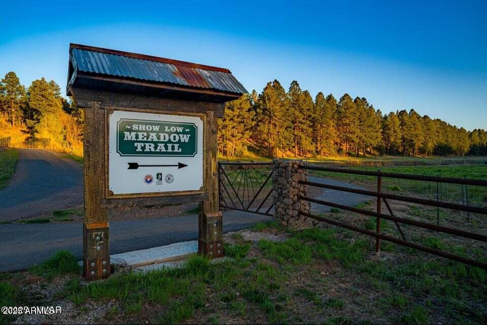 WHITE MOUNTAIN LAKES UNIT 5 - Land
