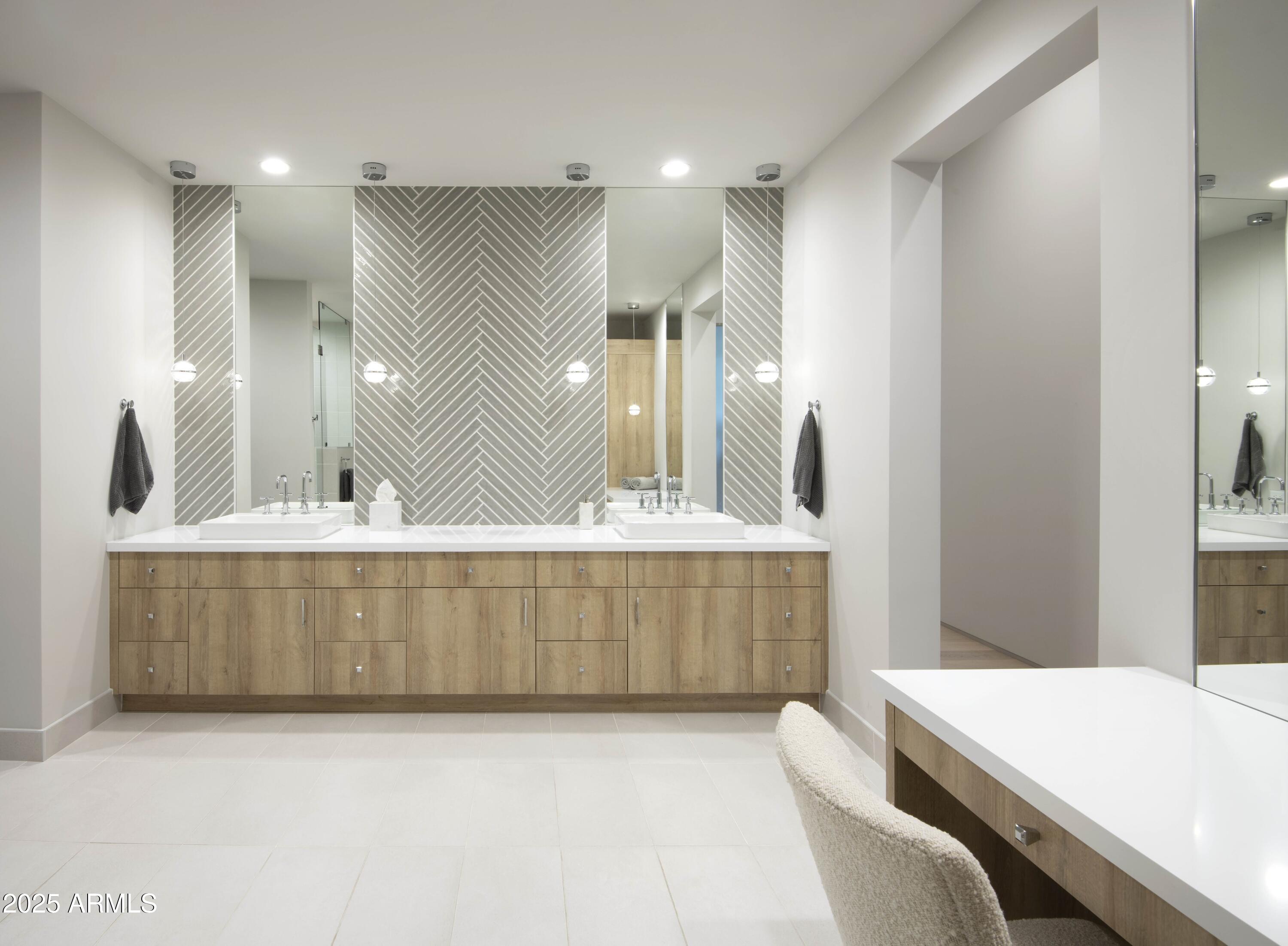 IRONWOOD GOLF VILLAS - Residential