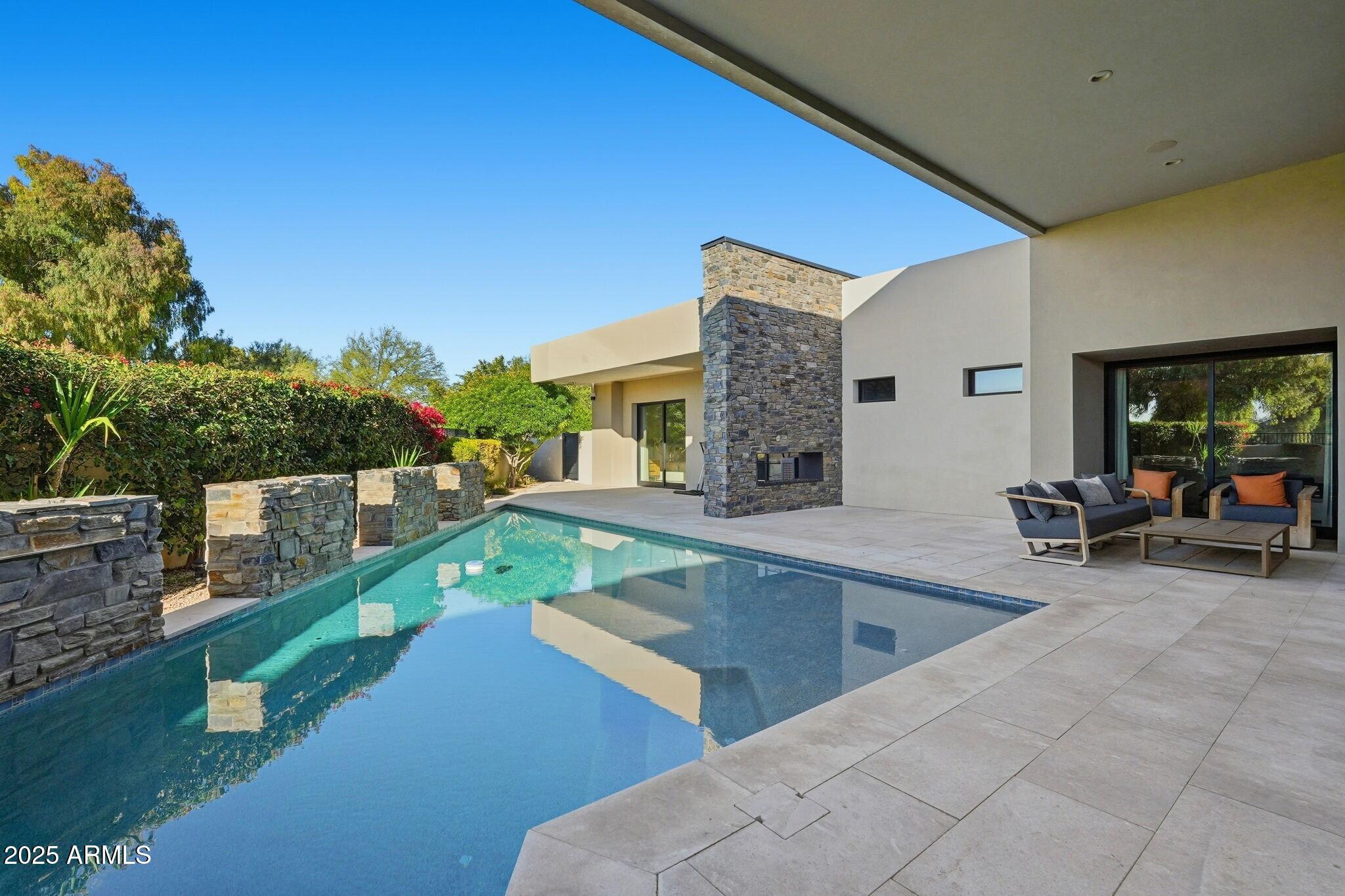 IRONWOOD GOLF VILLAS - Residential