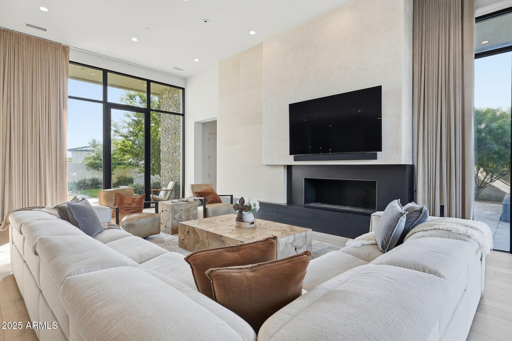 IRONWOOD GOLF VILLAS - Residential