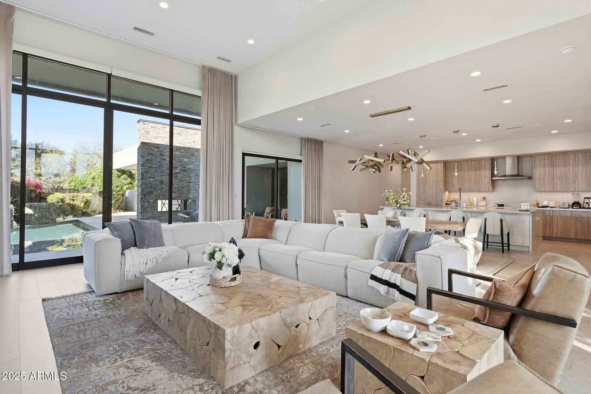 IRONWOOD GOLF VILLAS - Residential