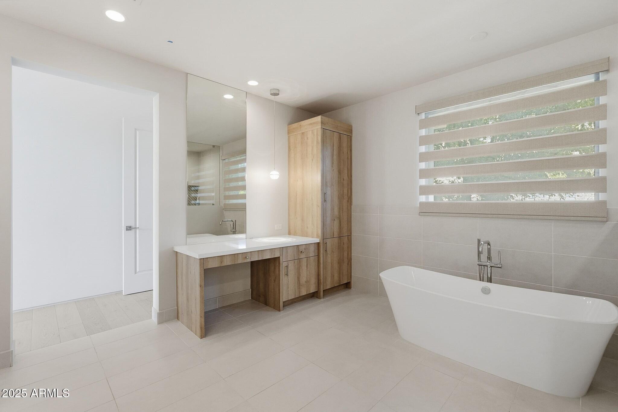 IRONWOOD GOLF VILLAS - Residential