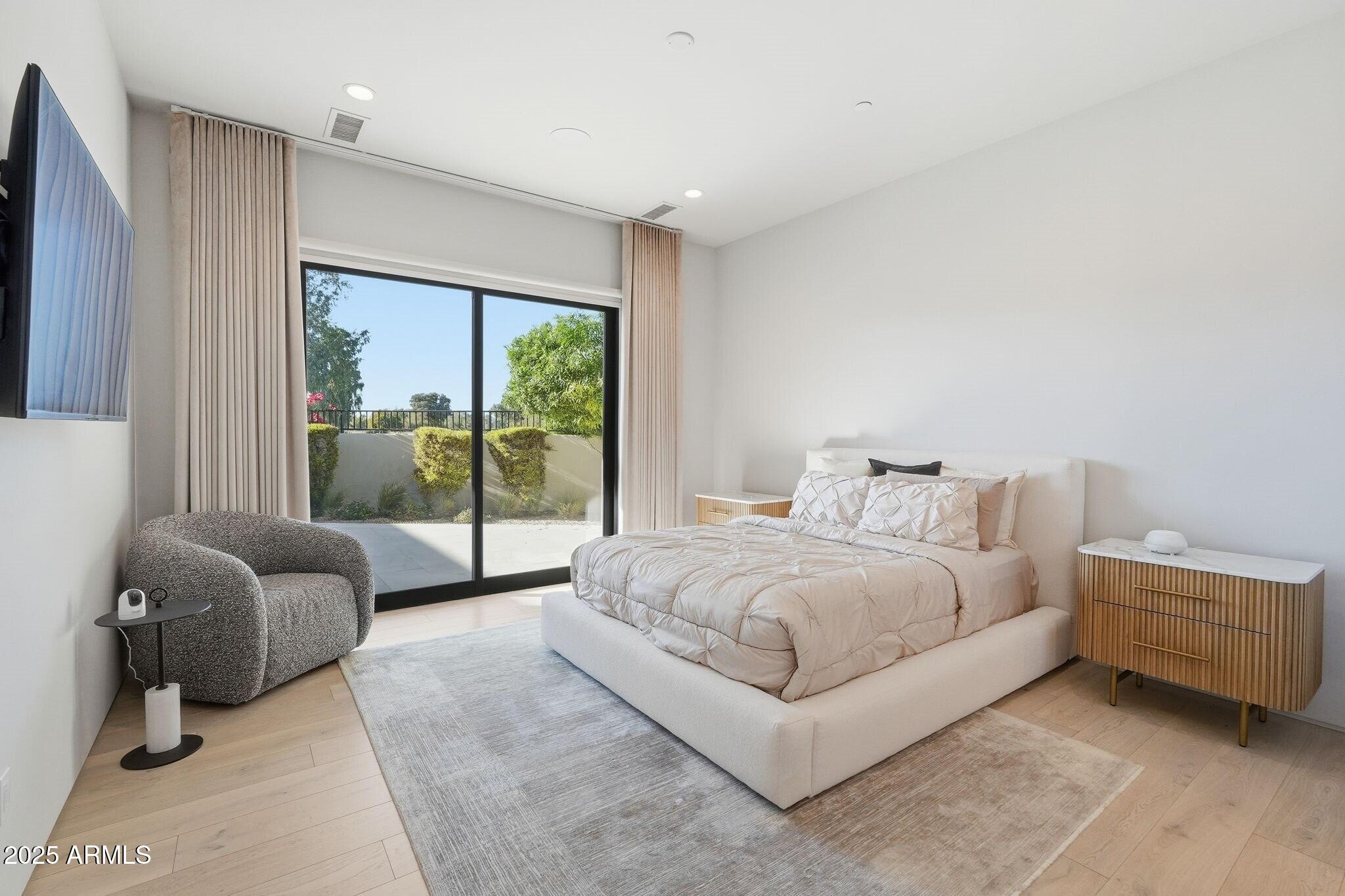 IRONWOOD GOLF VILLAS - Residential