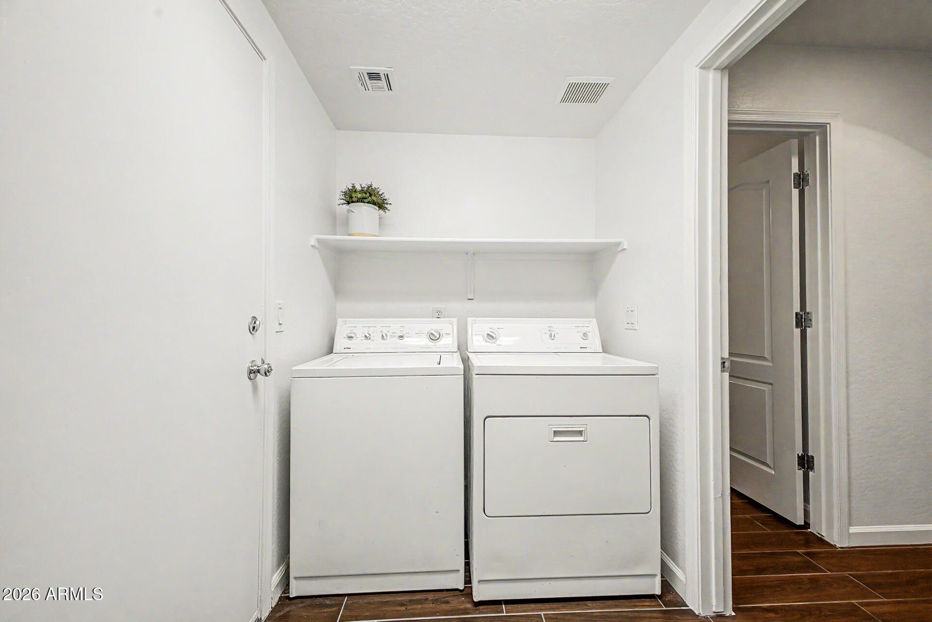 CHANDLER GINNING - Residential