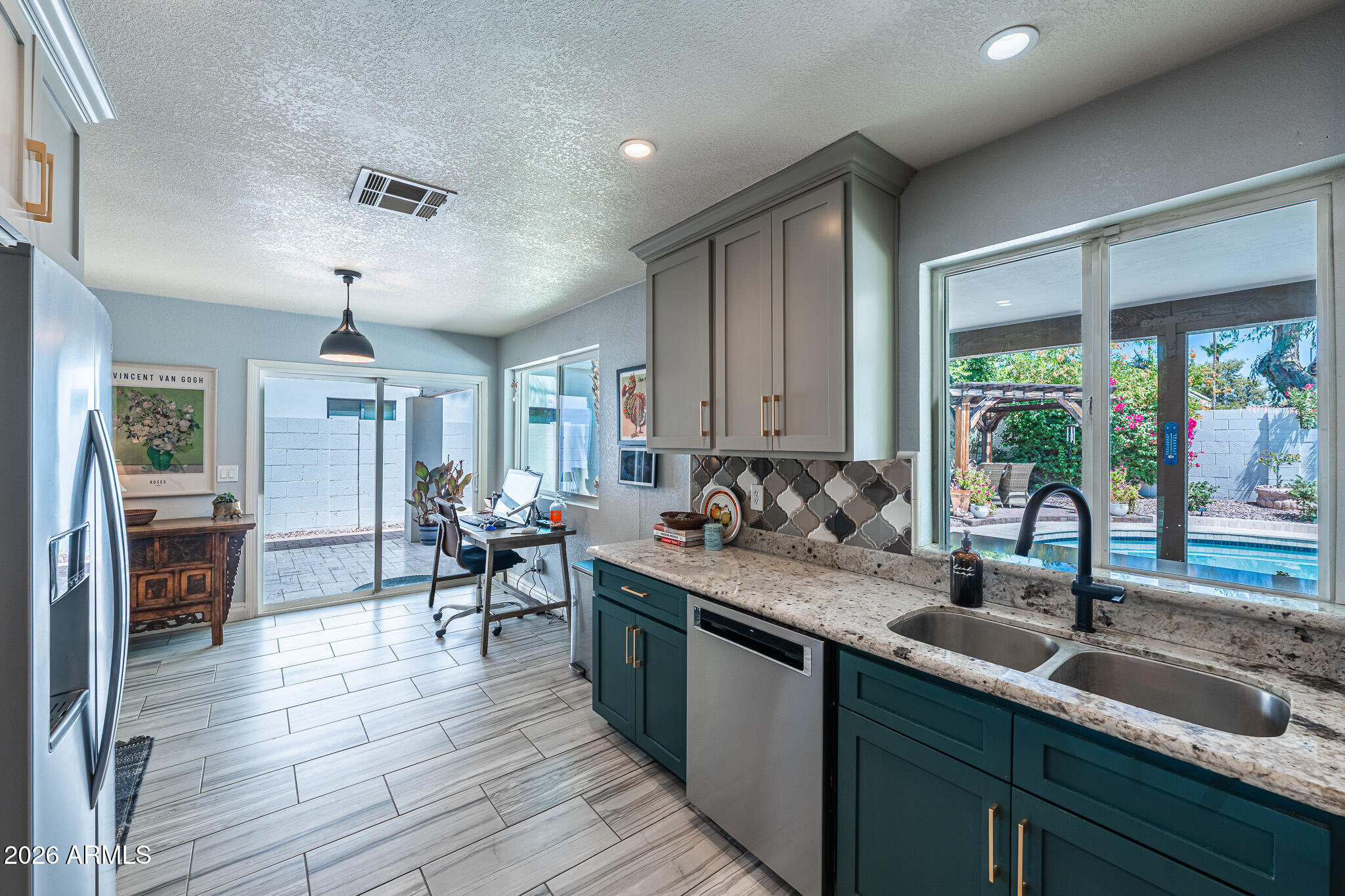 PARADISE PARK TRAILS - Residential