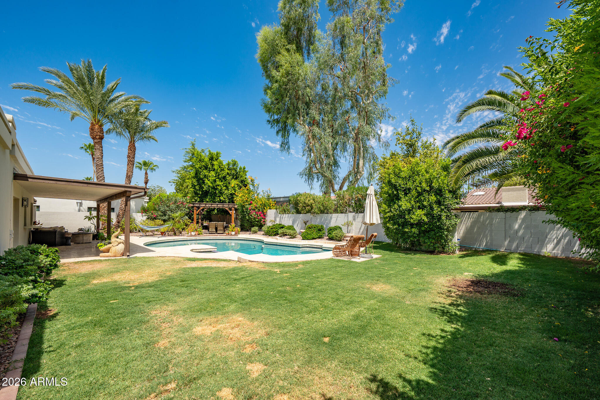 PARADISE PARK TRAILS - Residential
