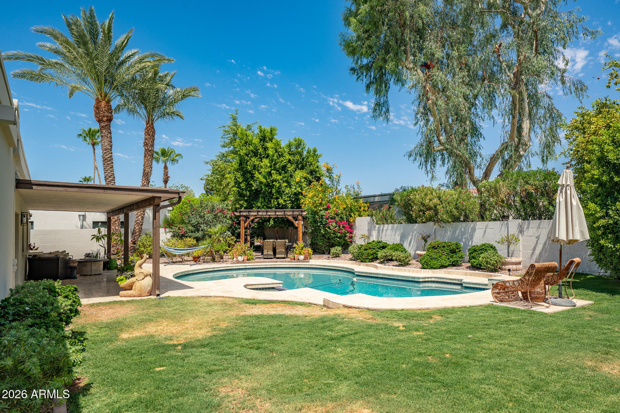 PARADISE PARK TRAILS - Residential