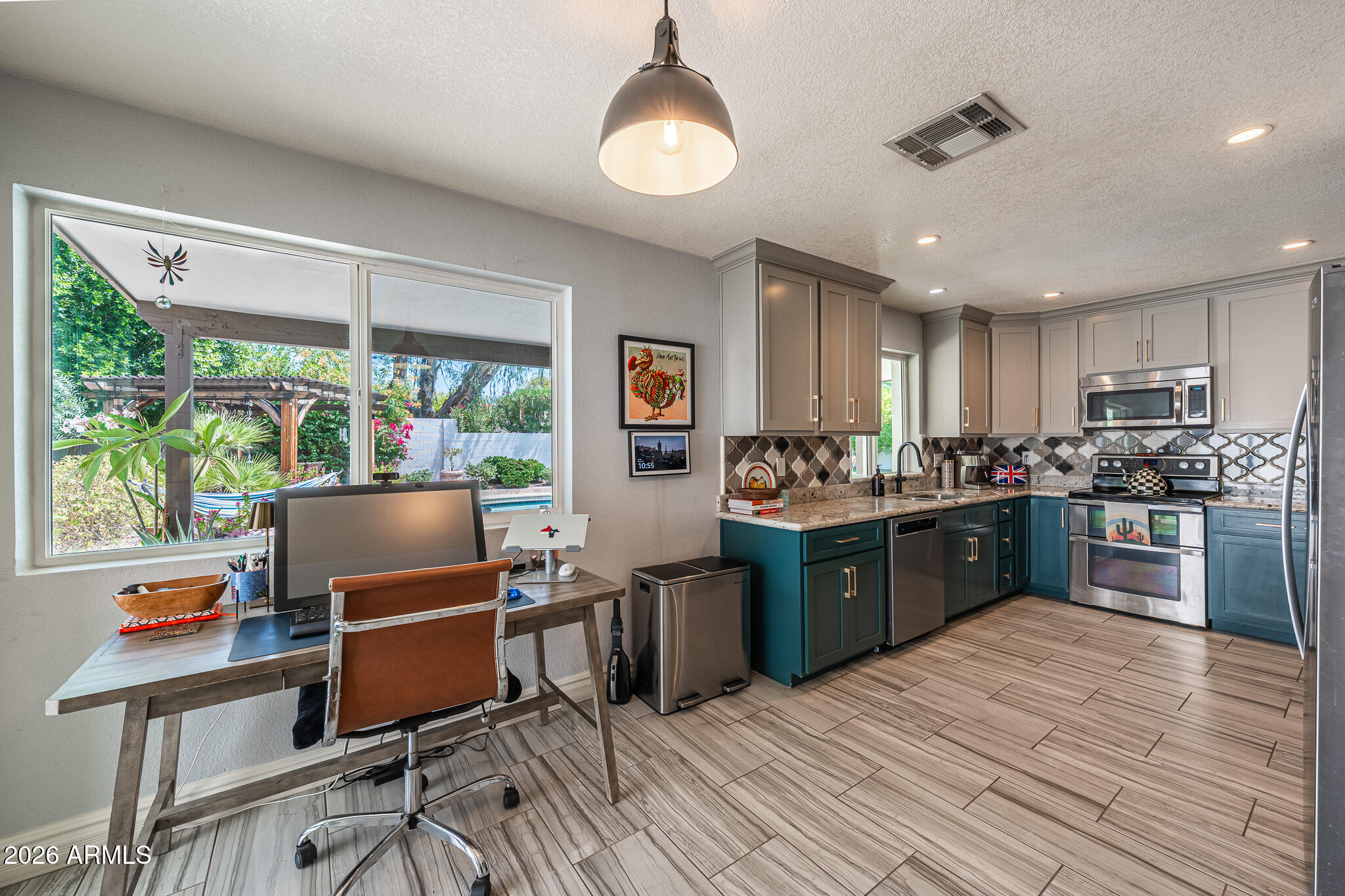 PARADISE PARK TRAILS - Residential