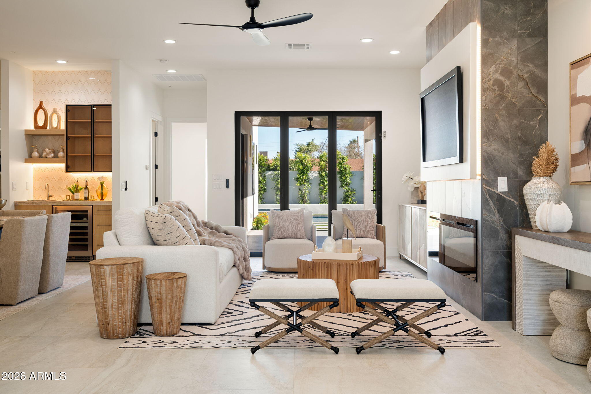 POINTE SCOTTSDALE UNIT 1 - Residential