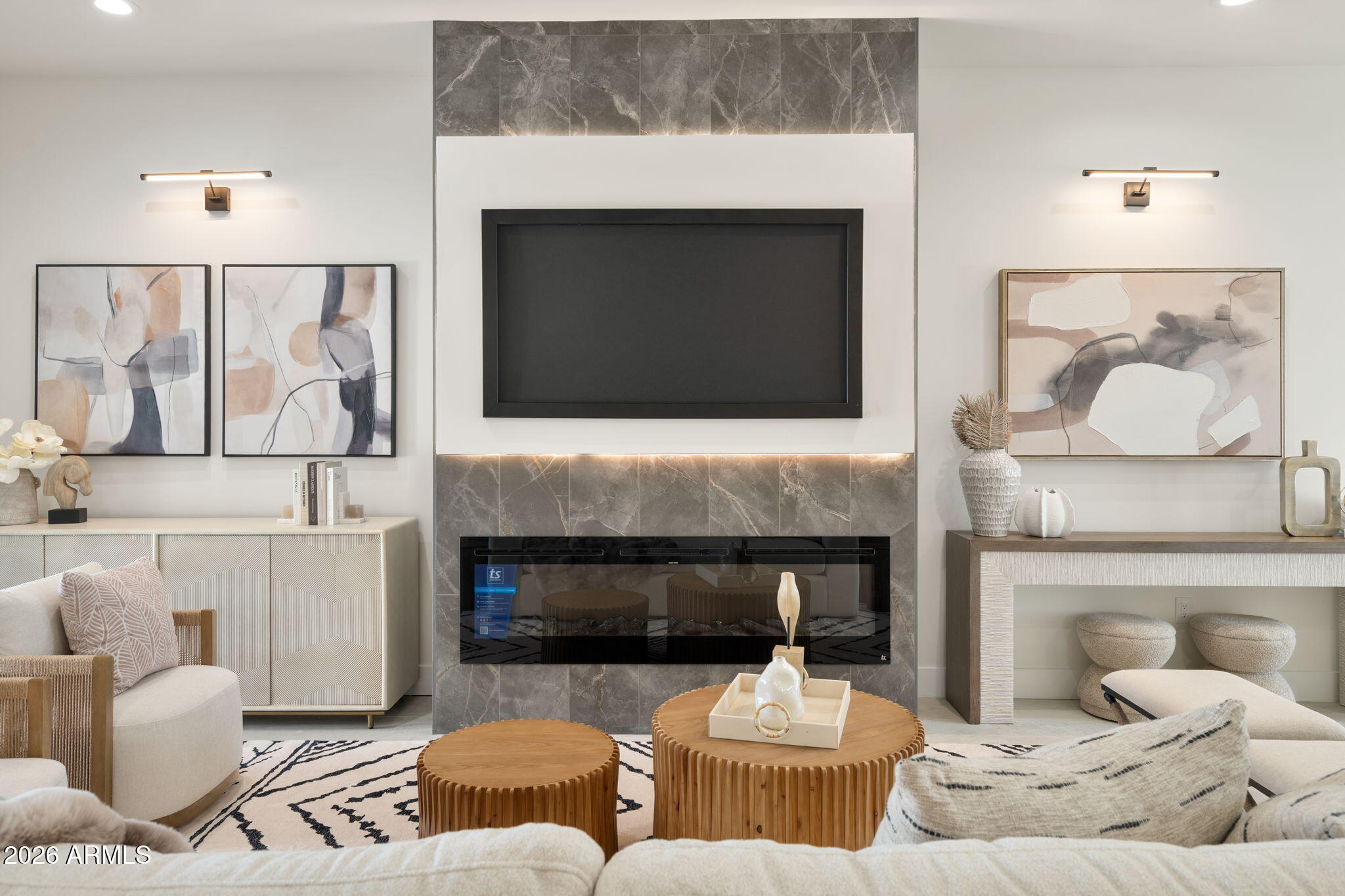 POINTE SCOTTSDALE UNIT 1 - Residential