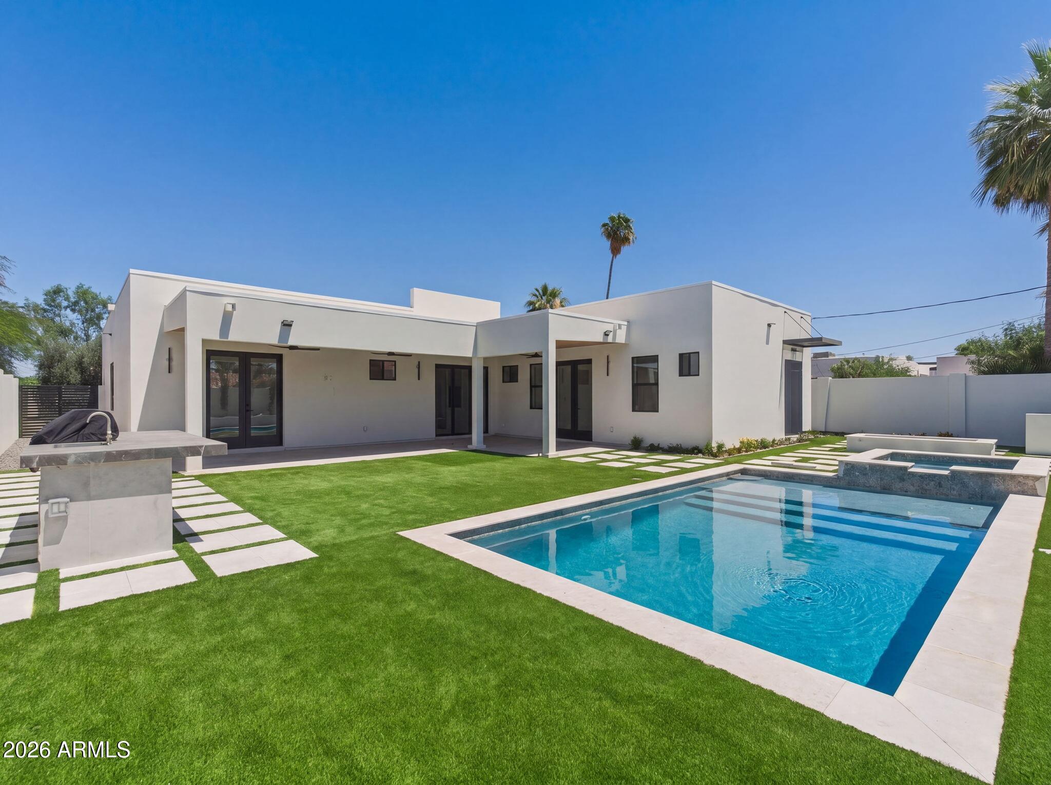 POINTE SCOTTSDALE UNIT 1 - Residential