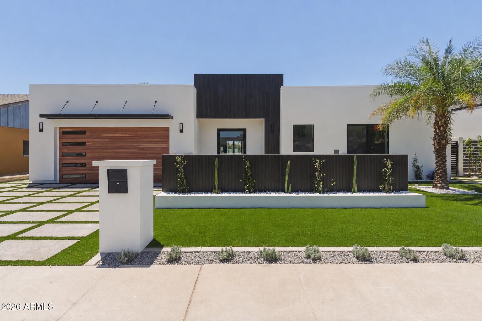 POINTE SCOTTSDALE UNIT 1 - Residential