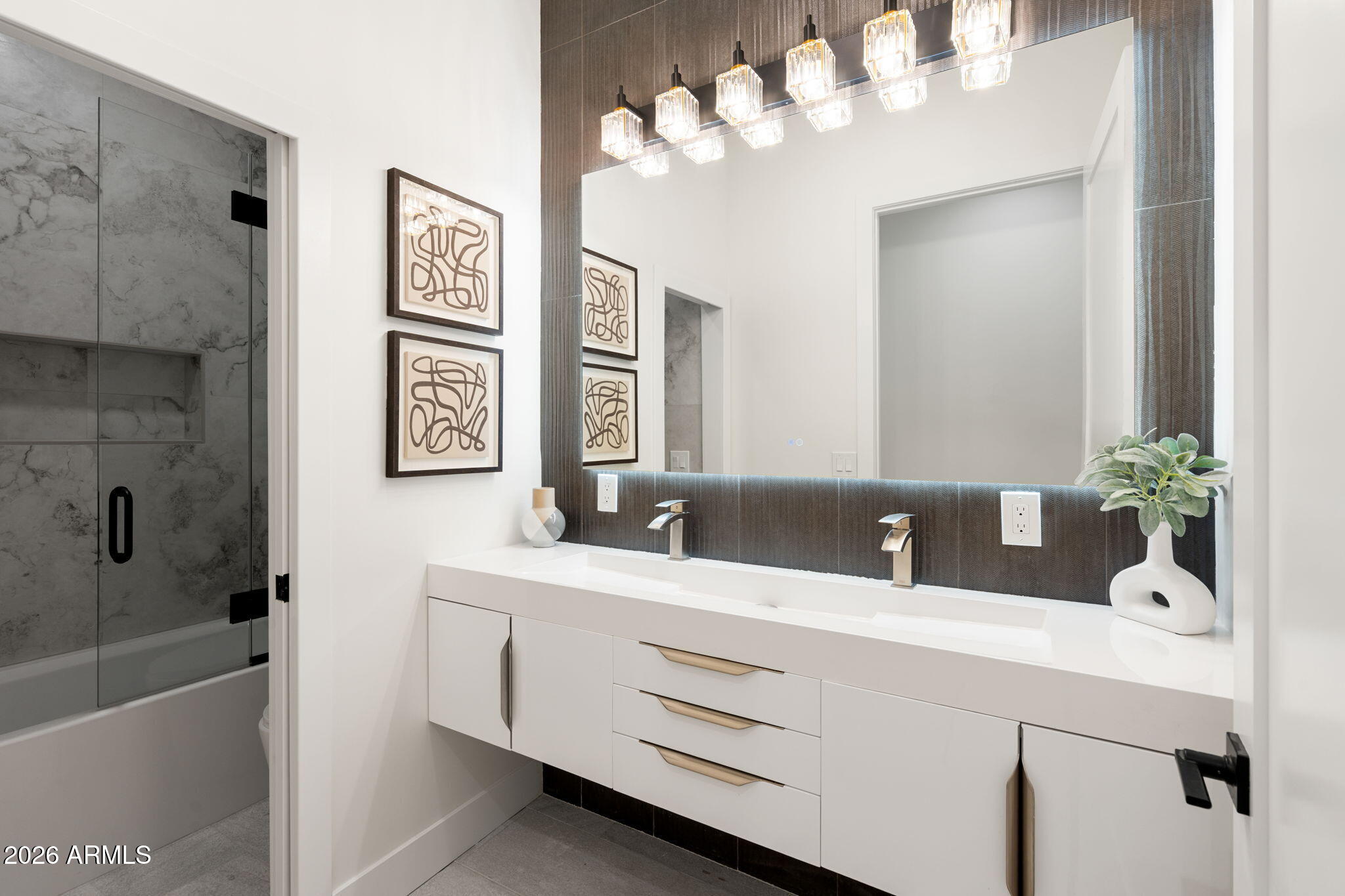 POINTE SCOTTSDALE UNIT 1 - Residential