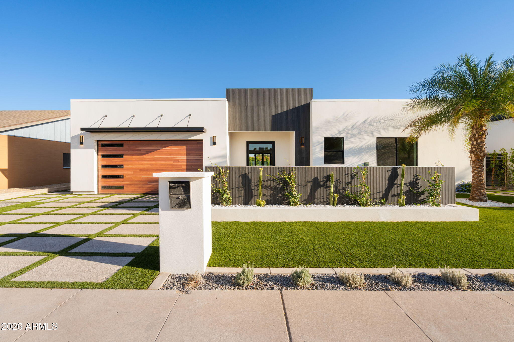 POINTE SCOTTSDALE UNIT 1 - Residential