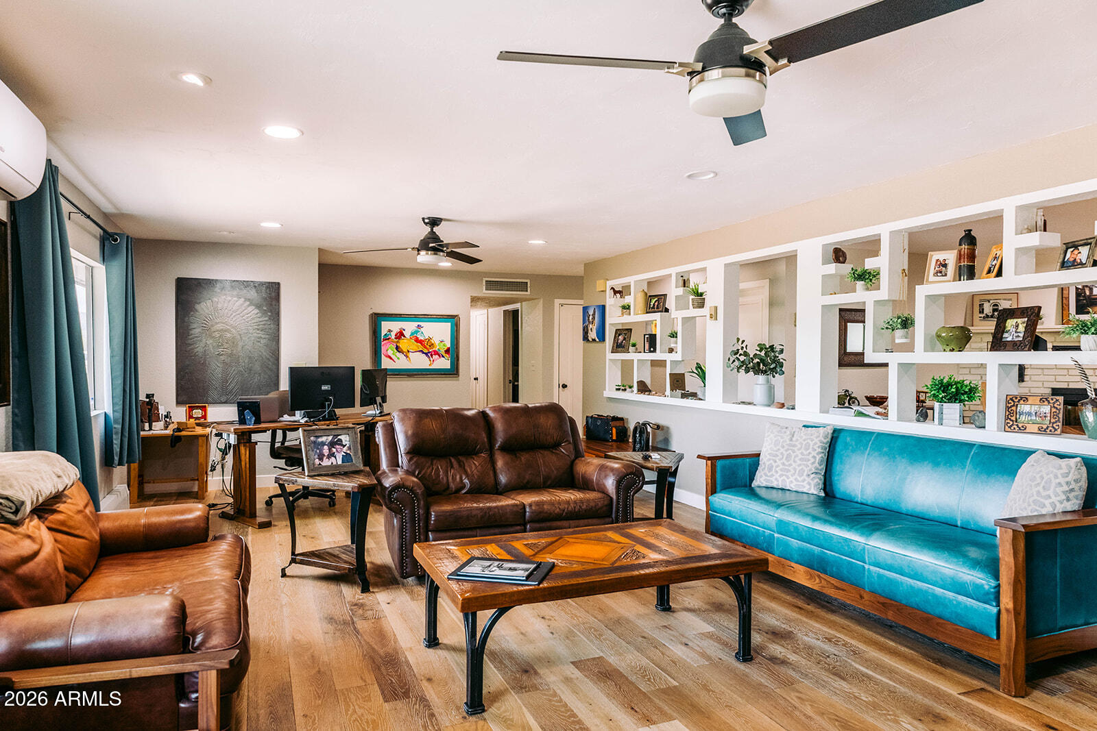 MEL GLO ESTATES - Residential
