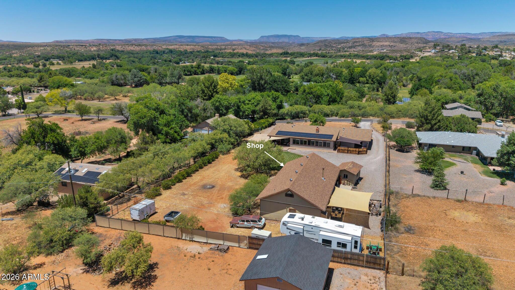 MEL GLO ESTATES - Residential