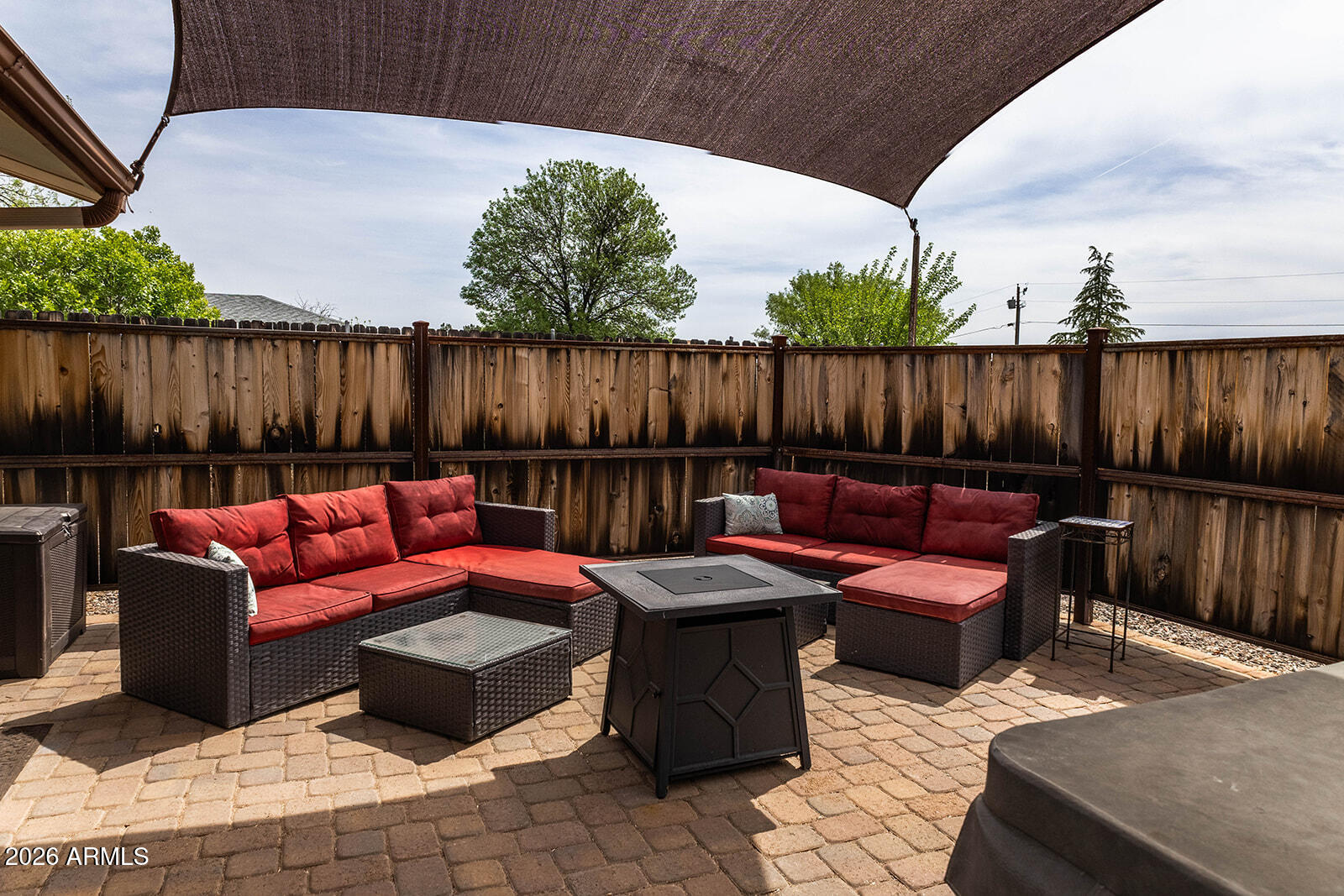 MEL GLO ESTATES - Residential