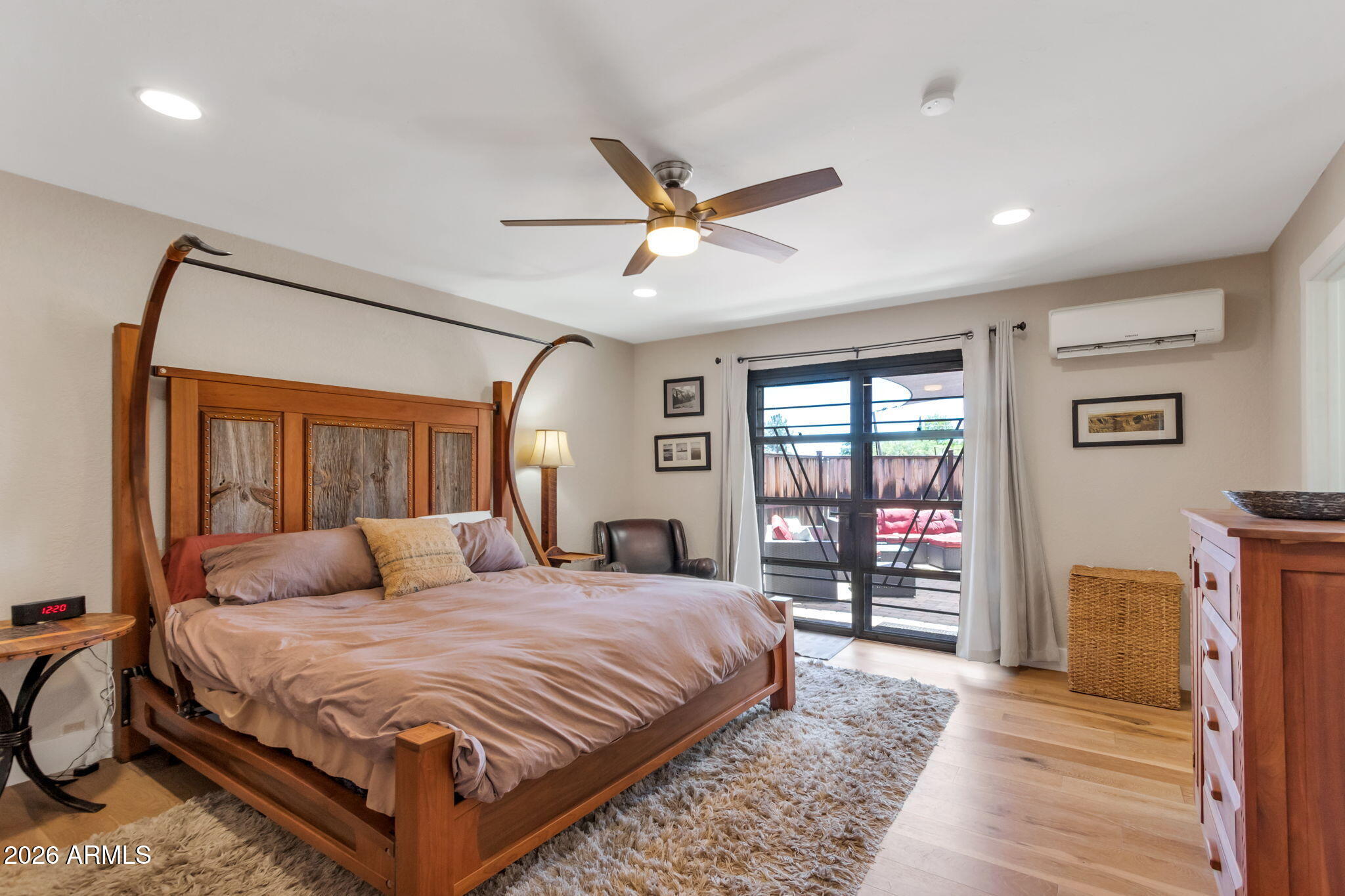 MEL GLO ESTATES - Residential