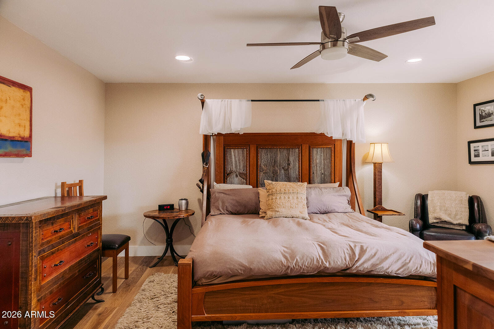 MEL GLO ESTATES - Residential