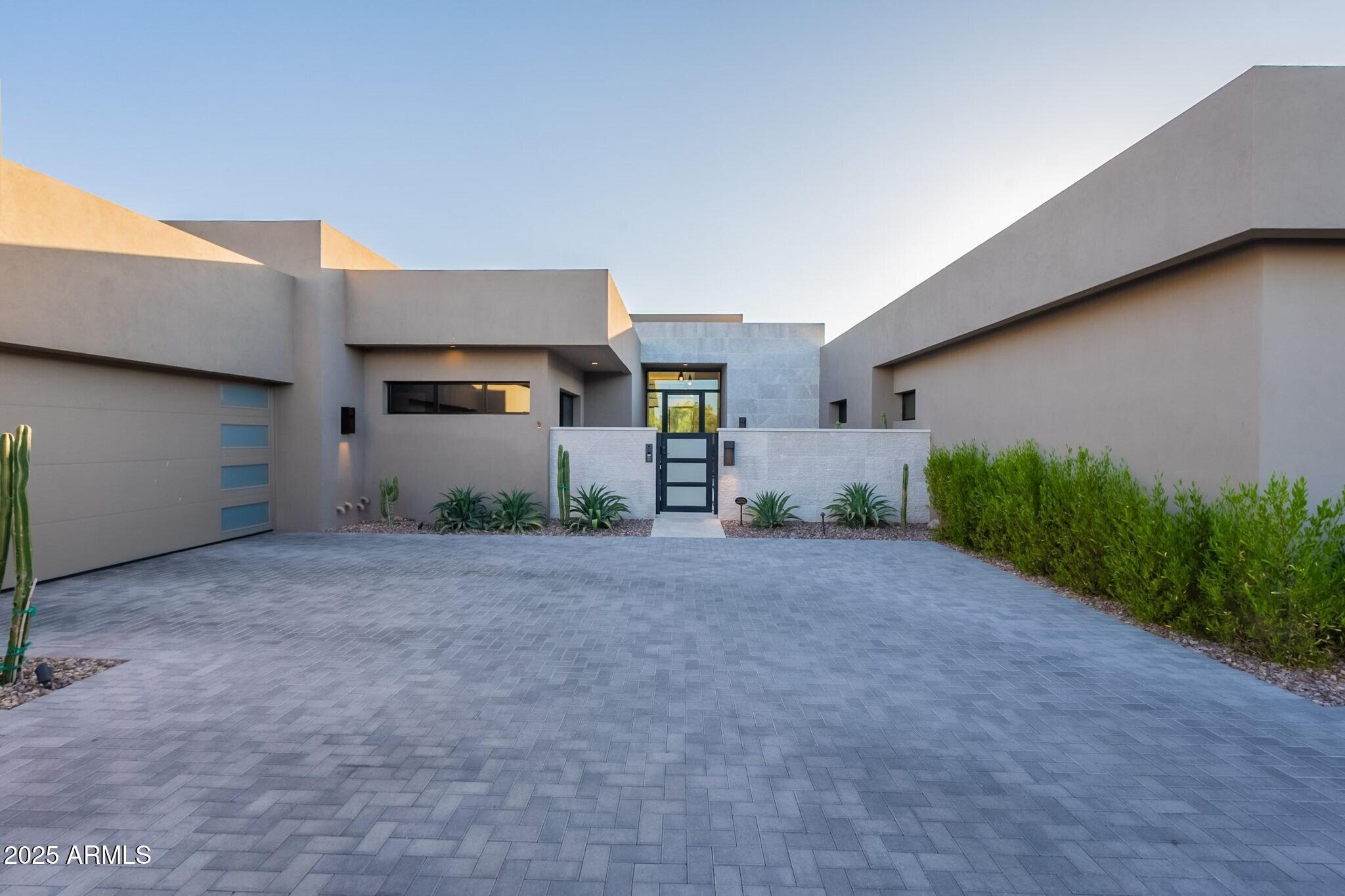 IRONWOOD GOLF VILLAS - Residential