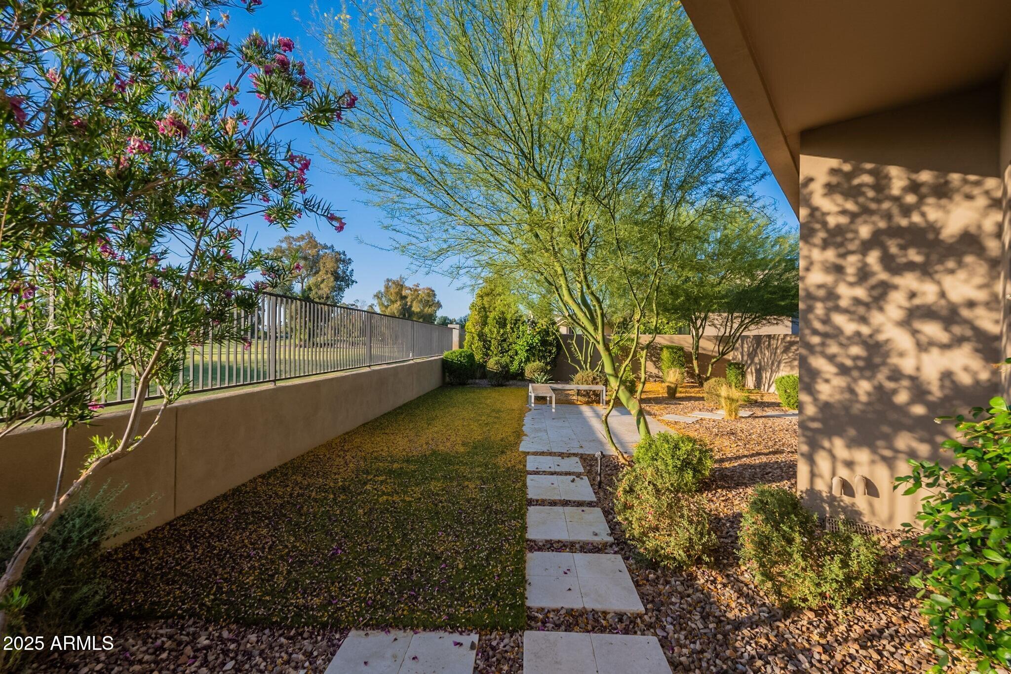 IRONWOOD GOLF VILLAS - Residential