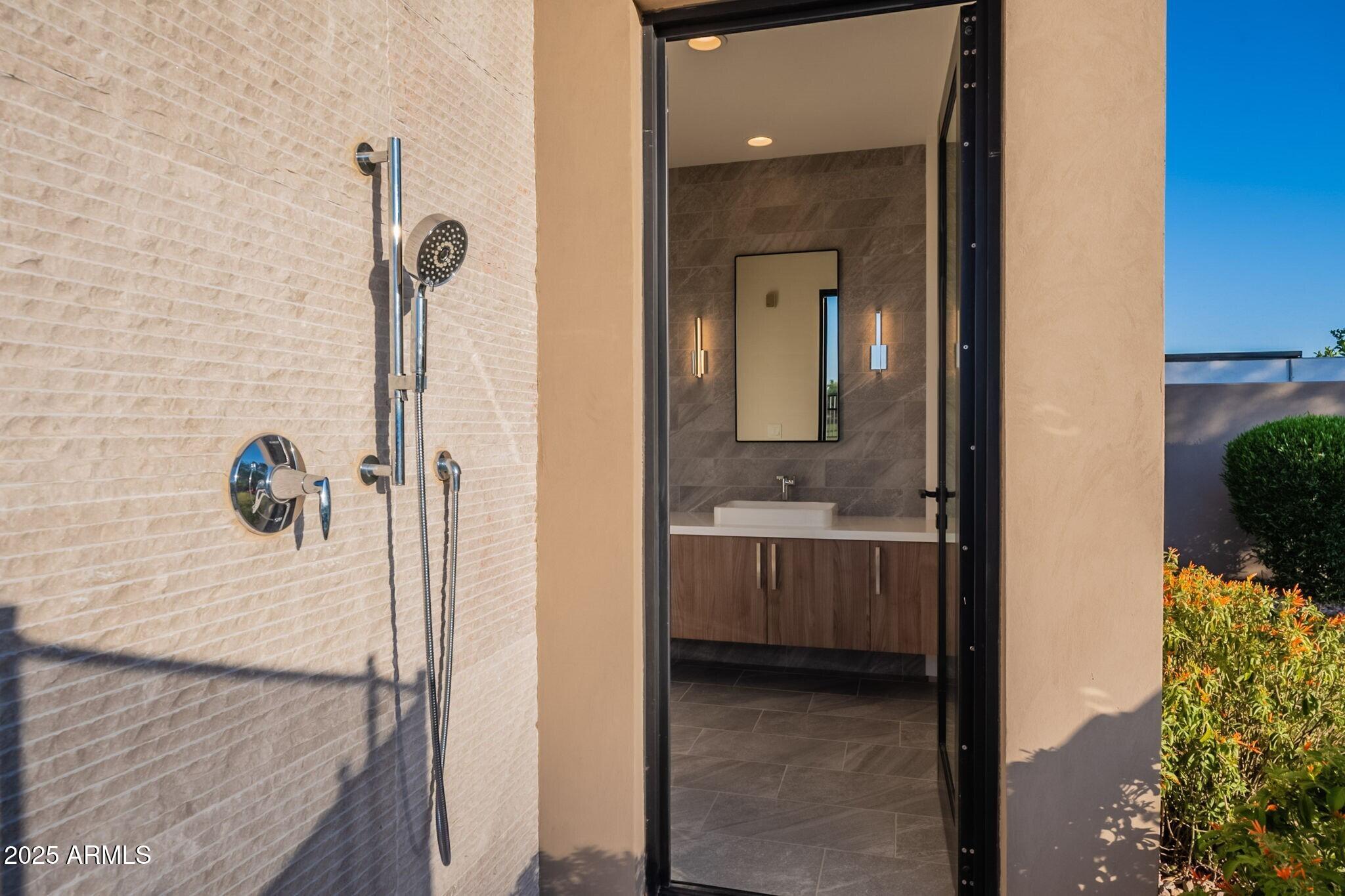 IRONWOOD GOLF VILLAS - Residential