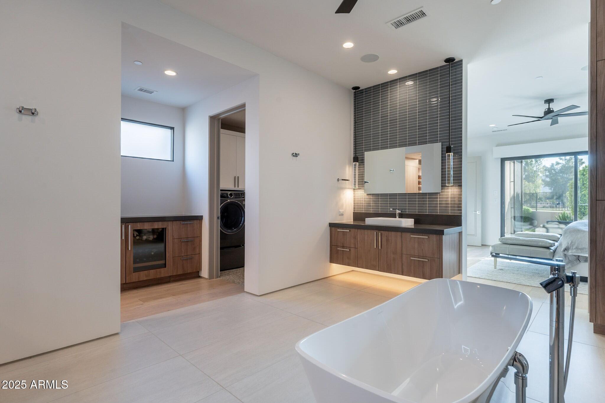 IRONWOOD GOLF VILLAS - Residential
