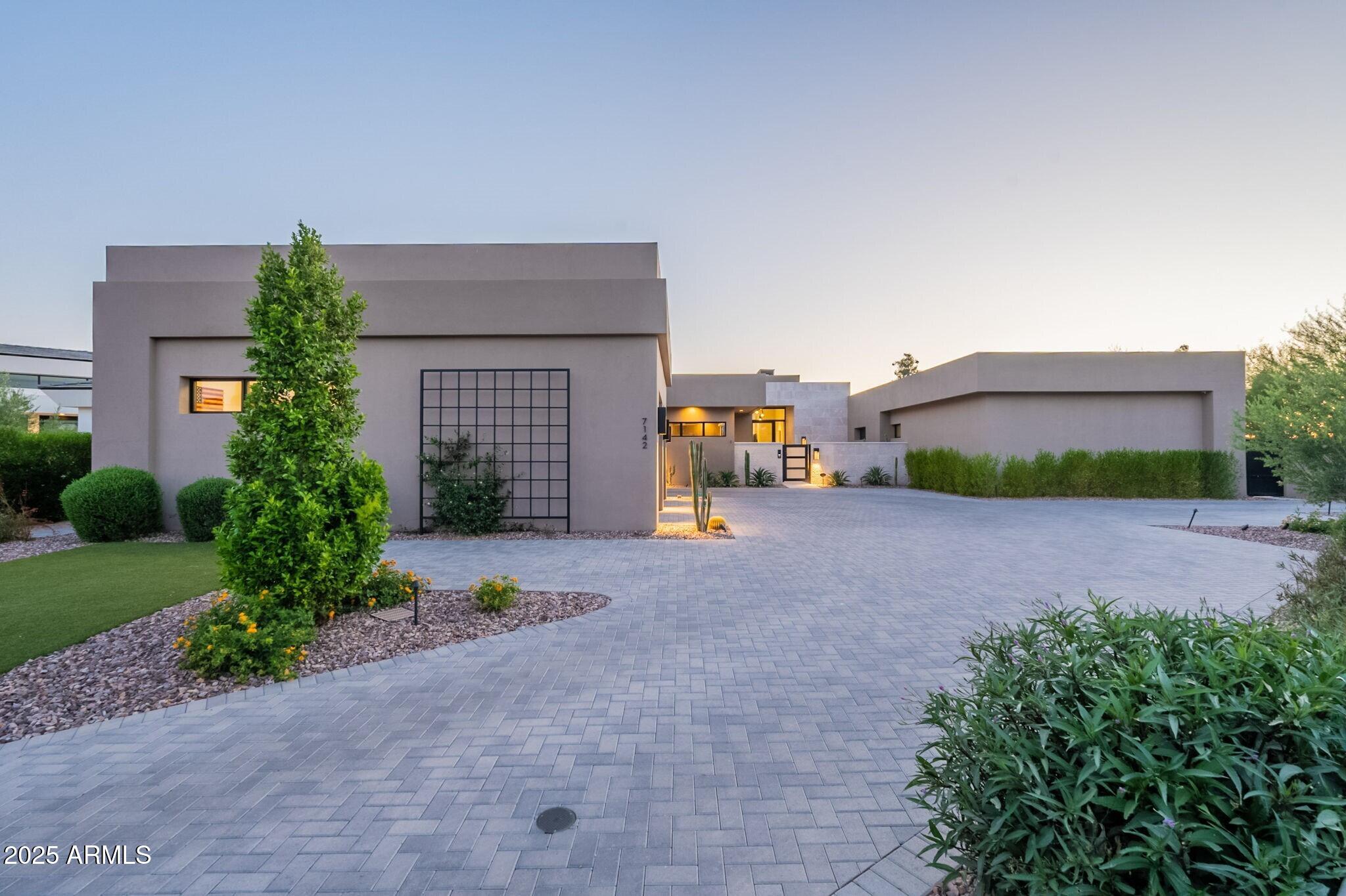 IRONWOOD GOLF VILLAS - Residential