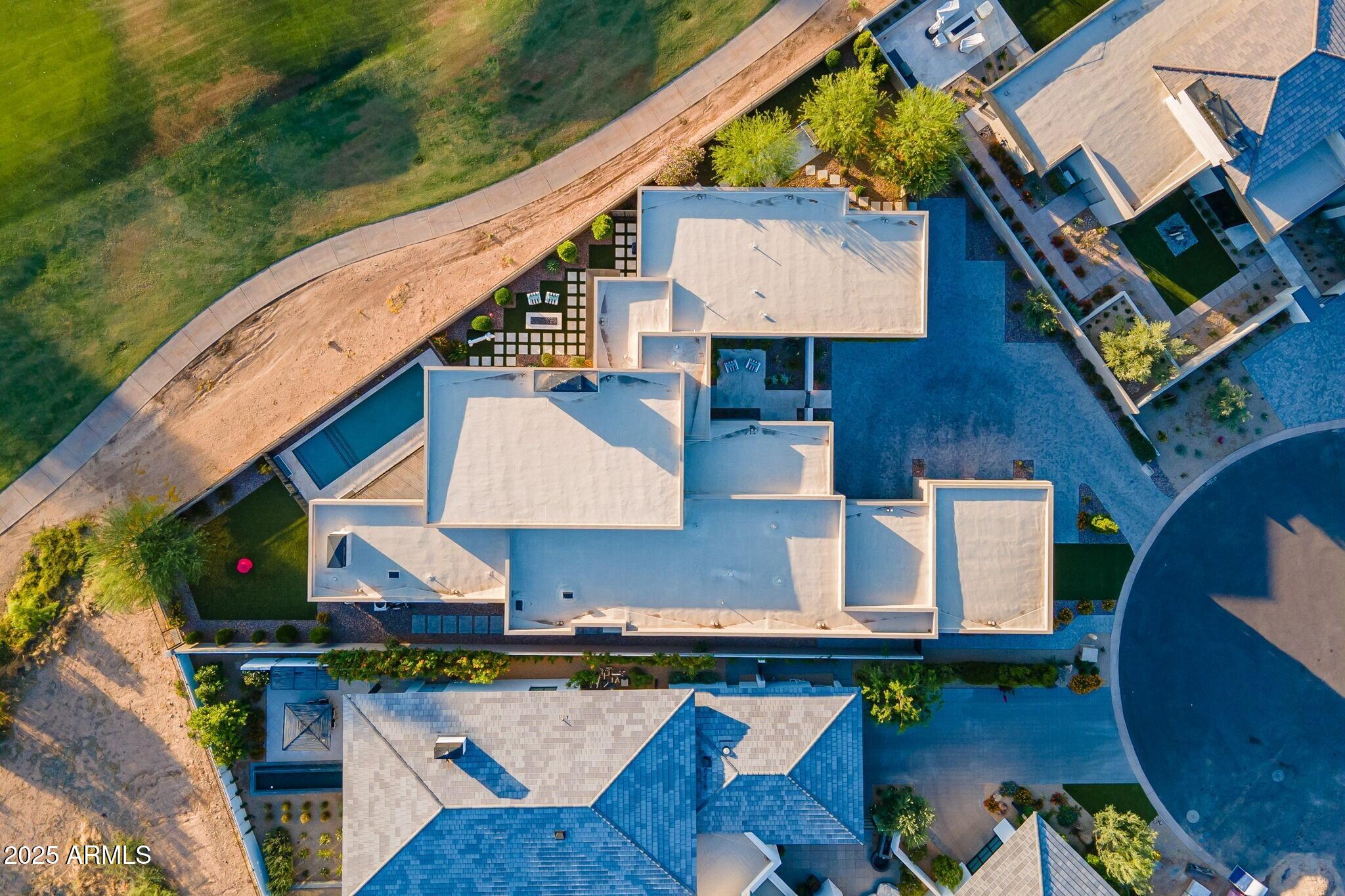 IRONWOOD GOLF VILLAS - Residential