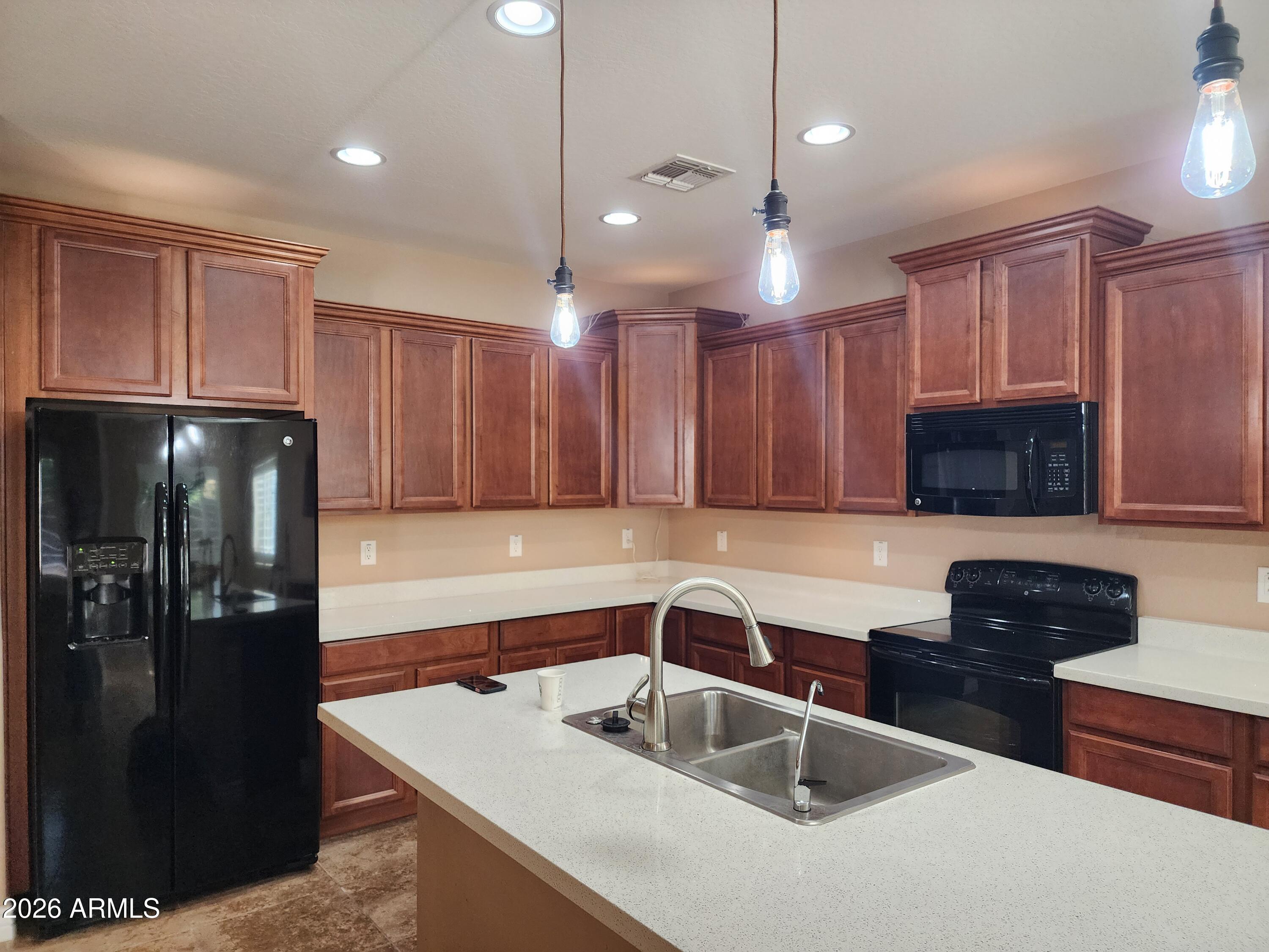 FREEMAN FARMS PHASE 2 PARCEL 2 - Residential Lease