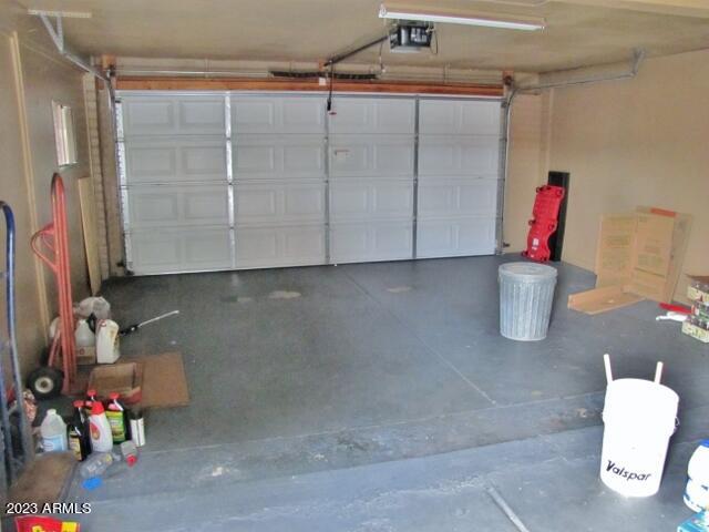 QUAIL HOLLOW - Residential Lease