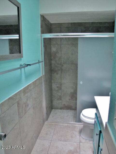 QUAIL HOLLOW - Residential Lease