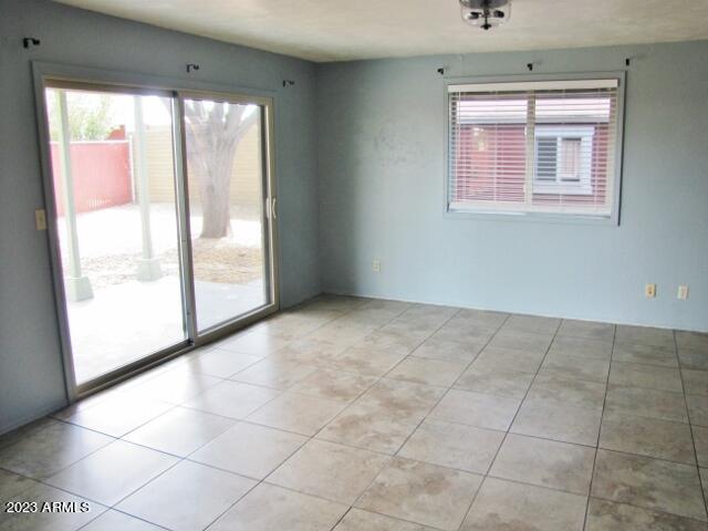 QUAIL HOLLOW - Residential Lease