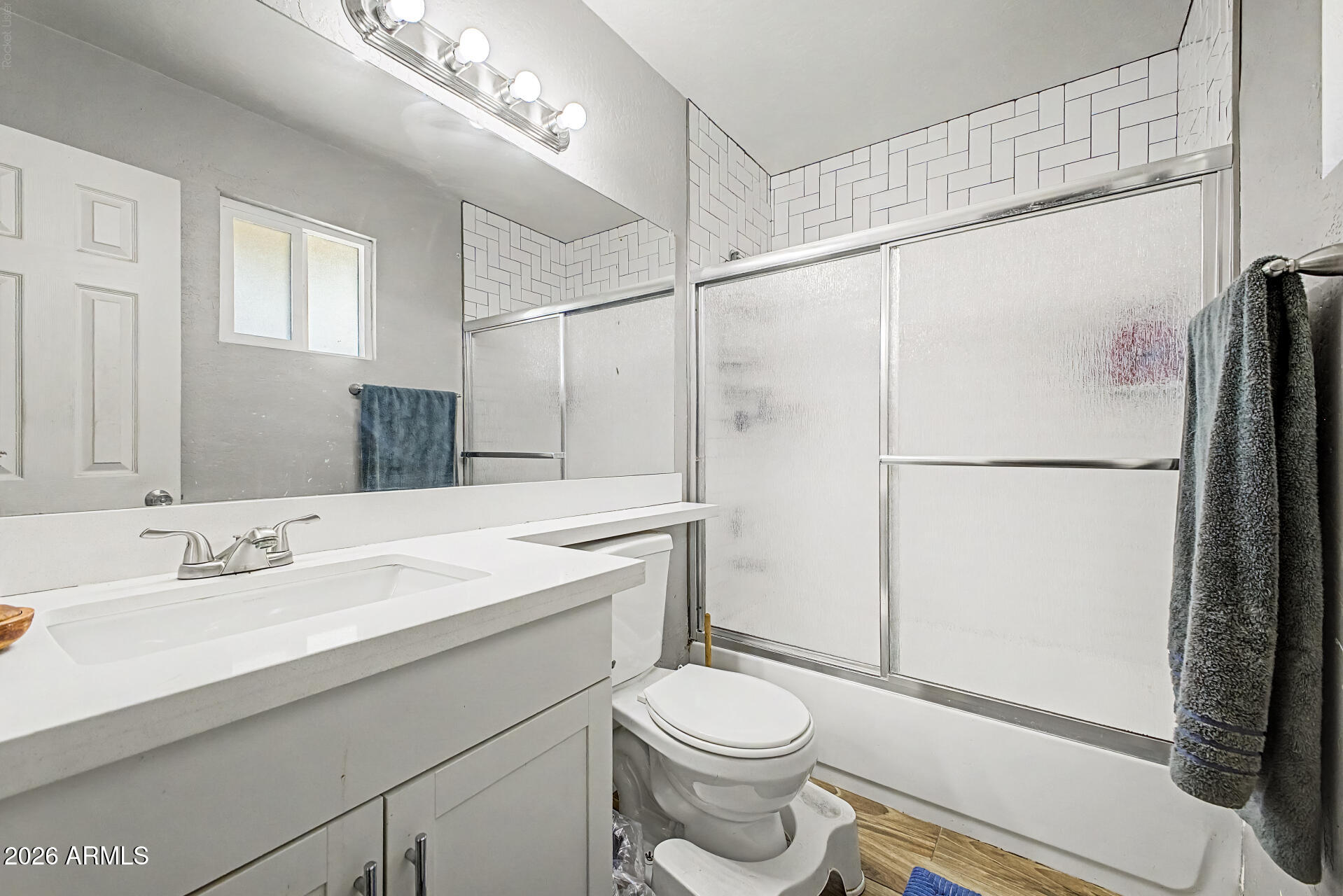 KNOELL NORTH 8 - Residential