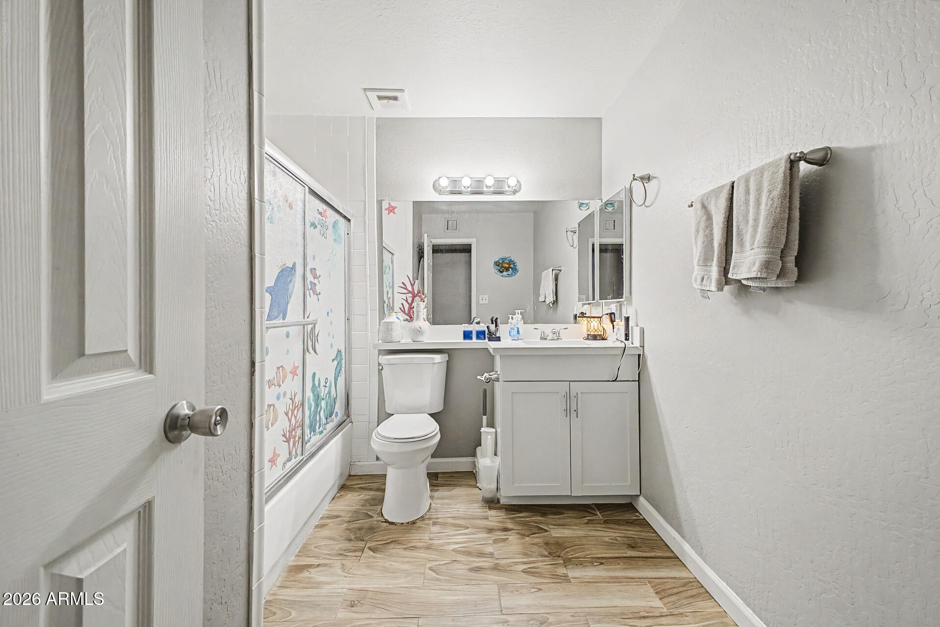 KNOELL NORTH 8 - Residential